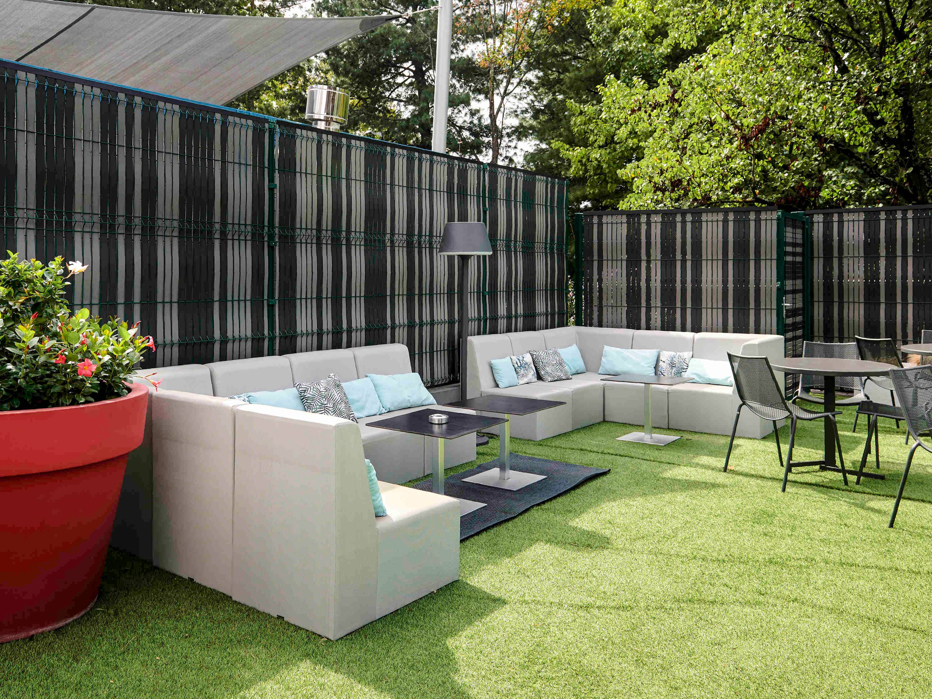 ibis Lyon Gerland Musée des Confluences