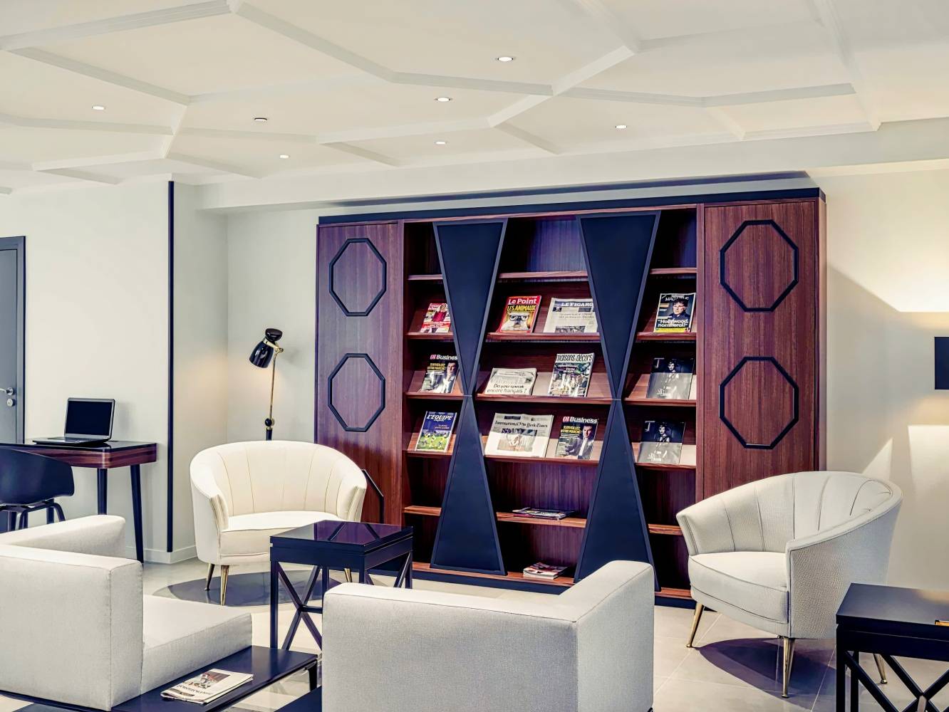 Mercure Paris Arc de Triomphe Wagram Hotel