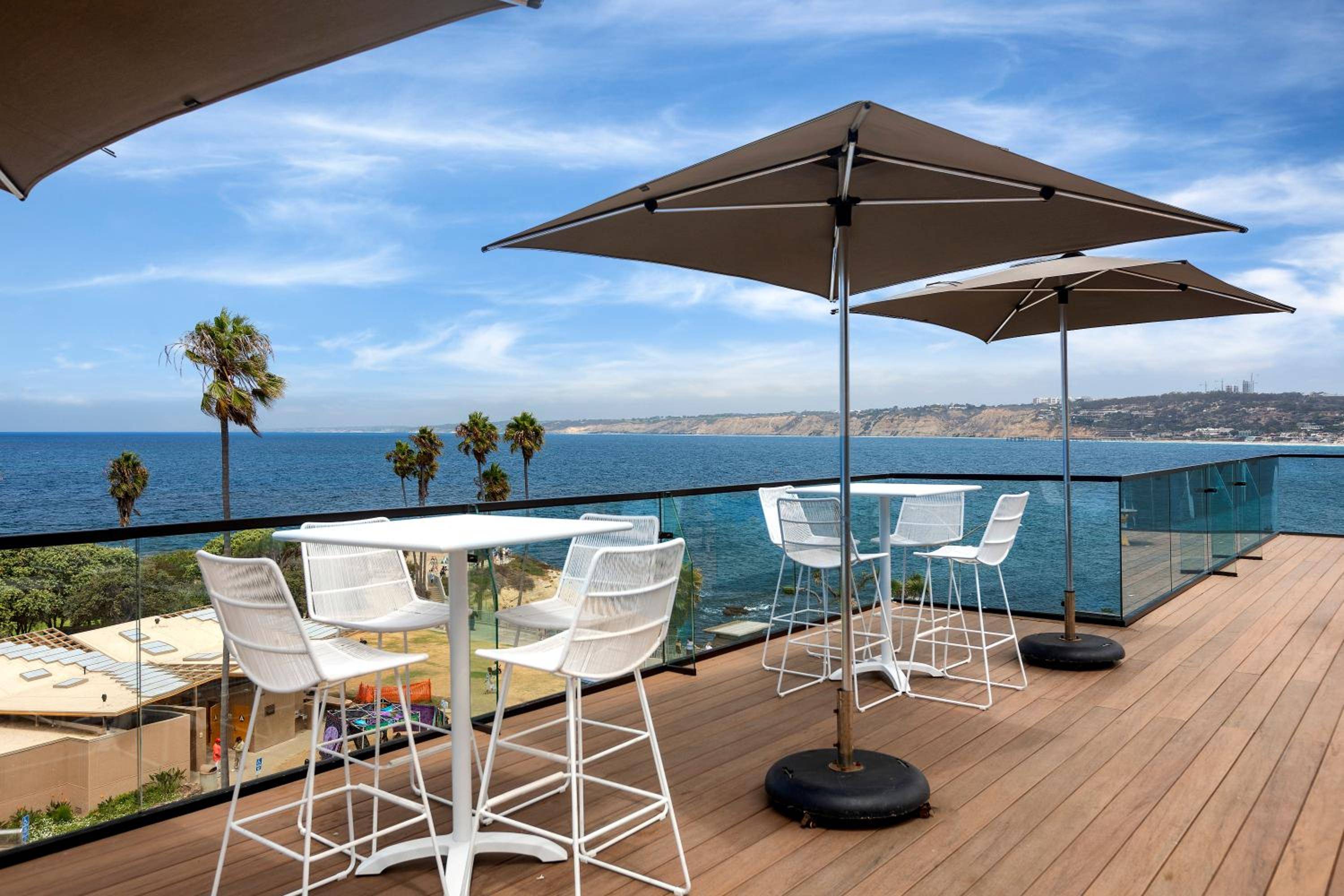 La Jolla Cove Hotel & Suites