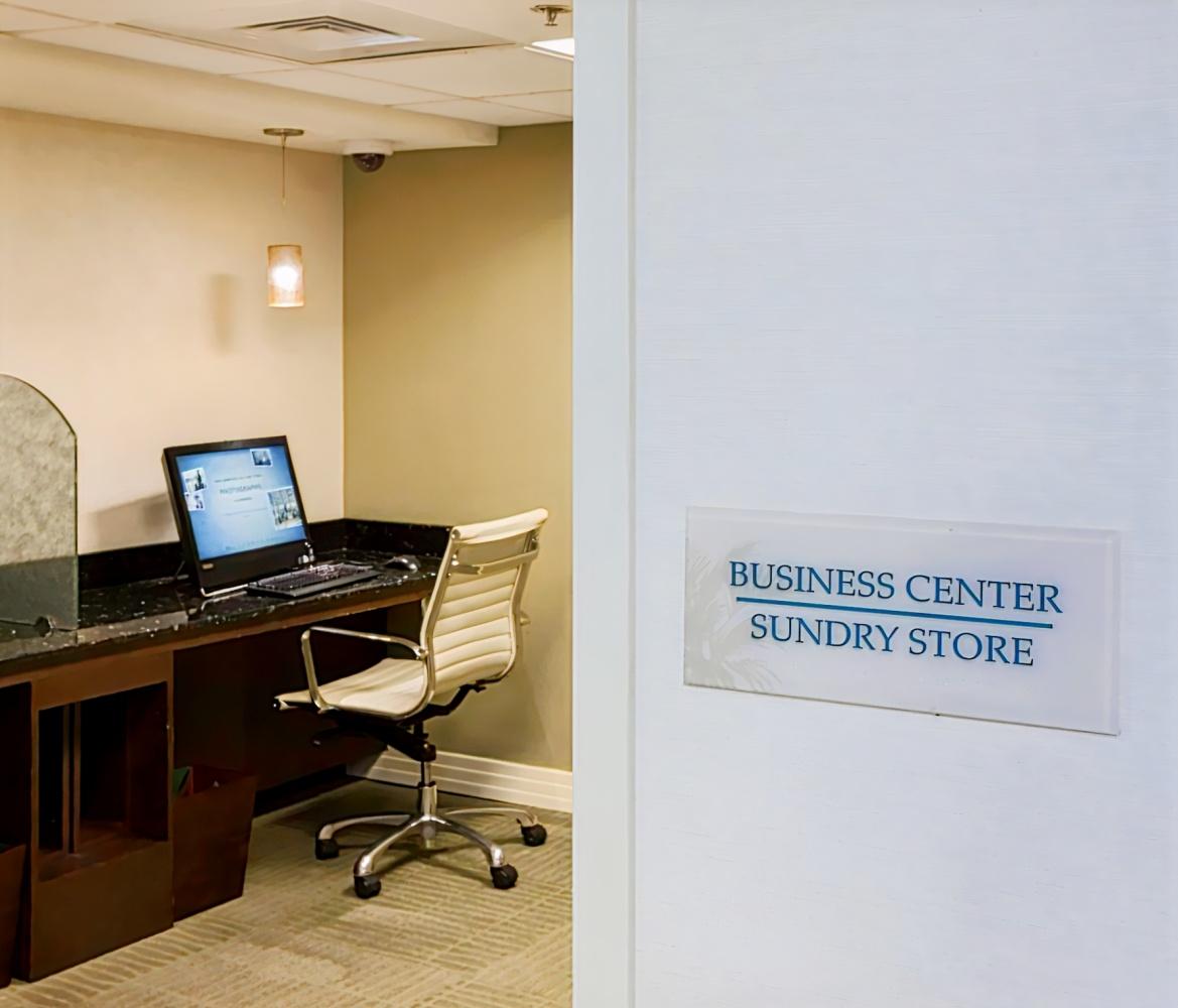 DoubleTree by Hilton Alana - Waikiki Beach