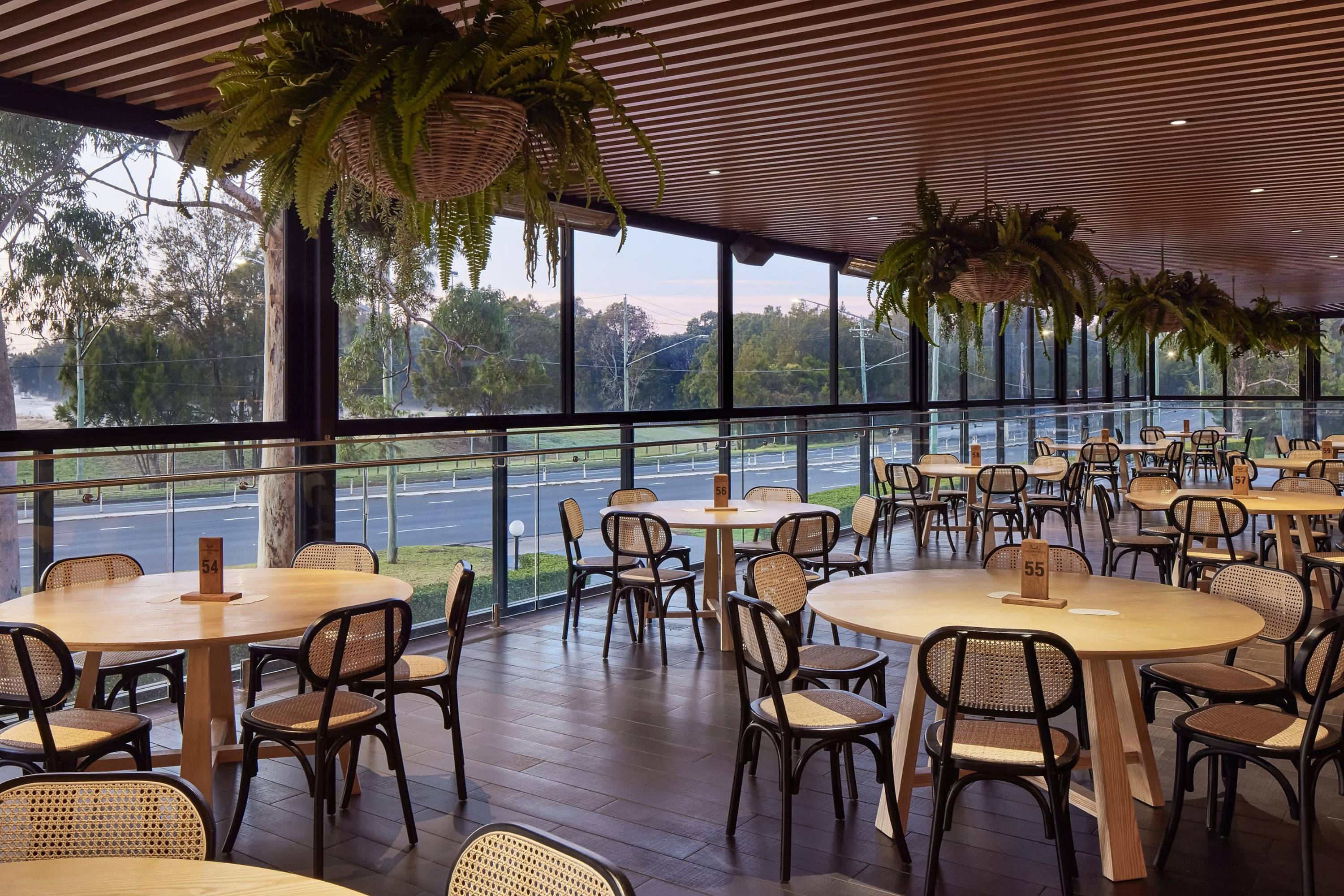 Holiday Inn Warwick Farm, an IHG Hotel