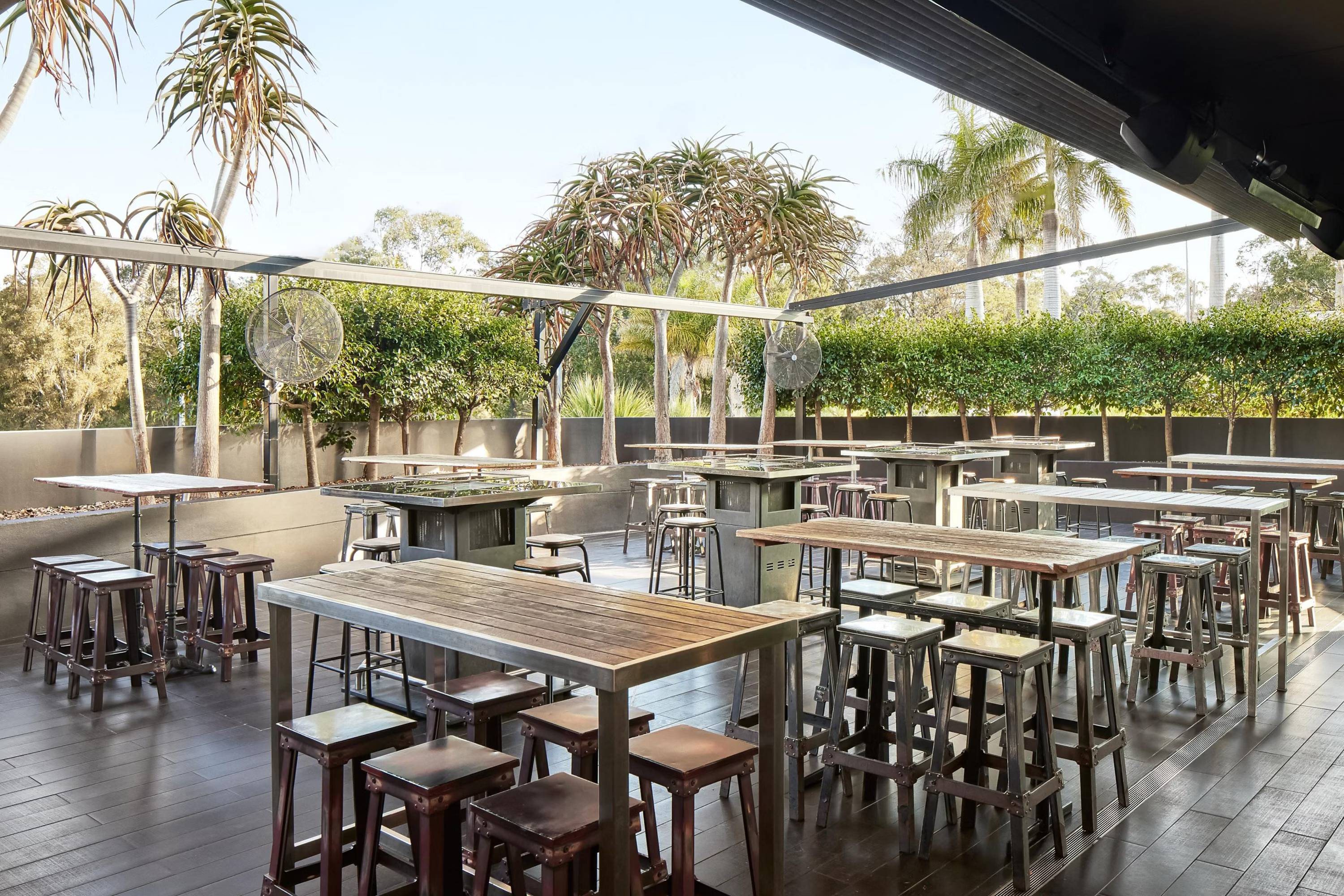 Holiday Inn Warwick Farm, an IHG Hotel