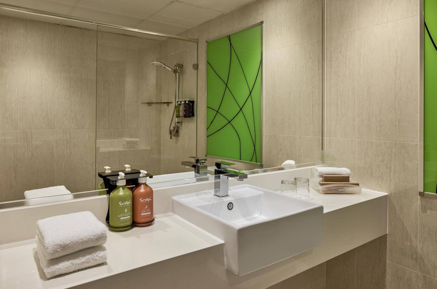 Holiday Inn Warwick Farm, an IHG Hotel