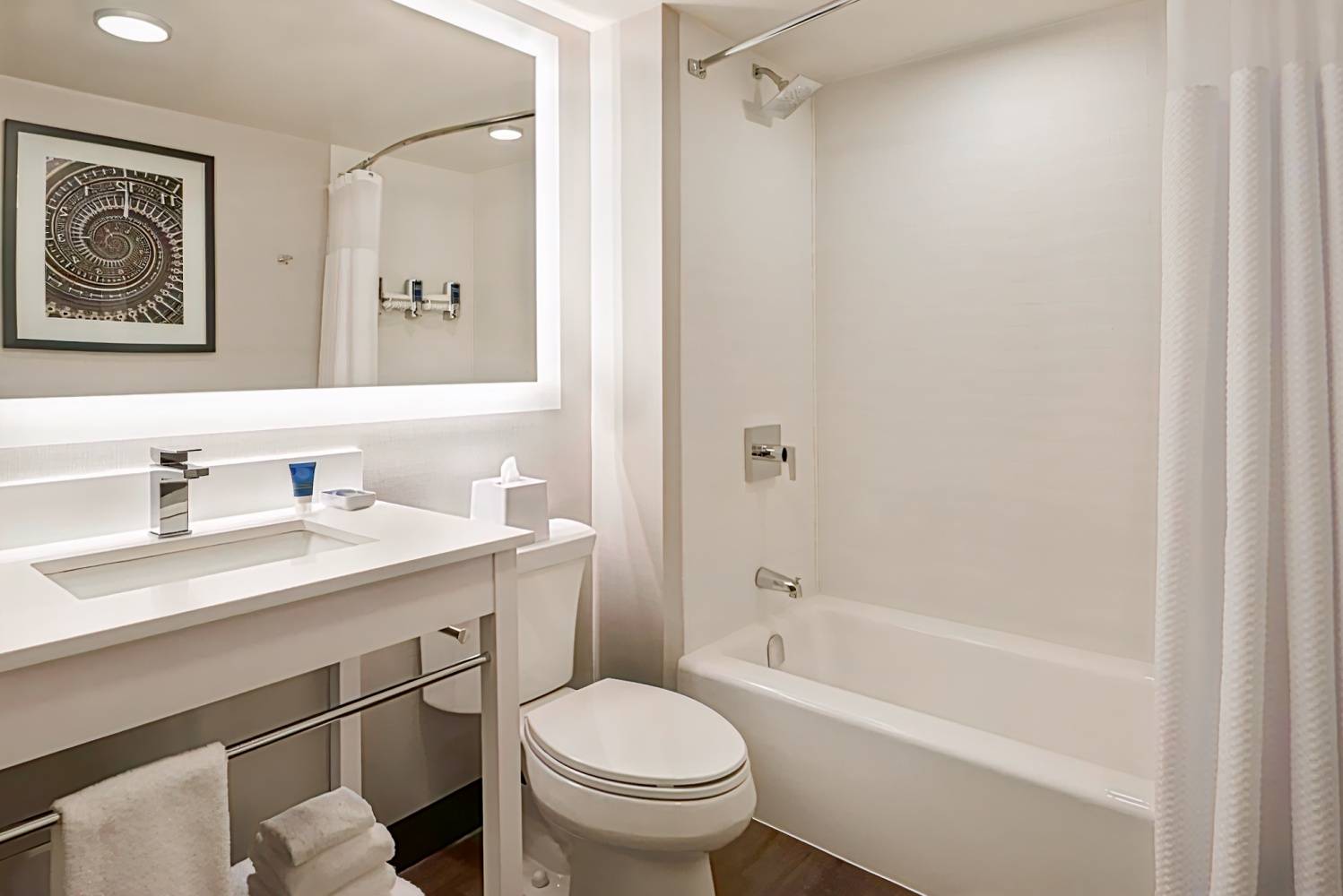 Four Points by Sheraton Toronto Airport East