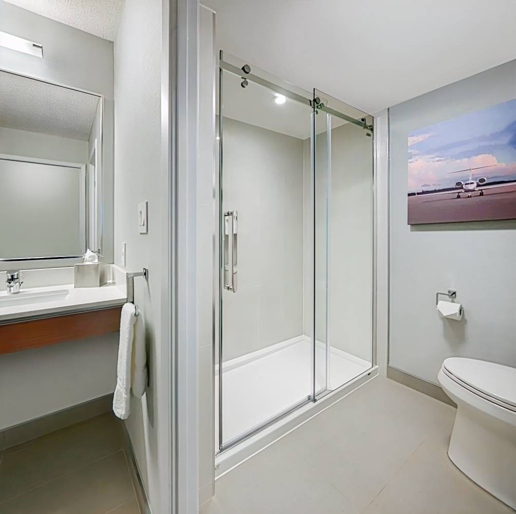 Radisson Suite Hotel Toronto Airport