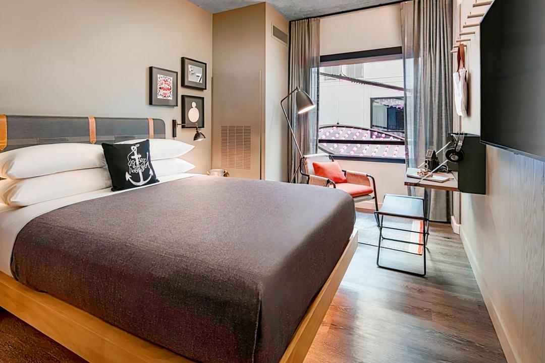 Moxy San Diego Downtown/Gaslamp Quarter