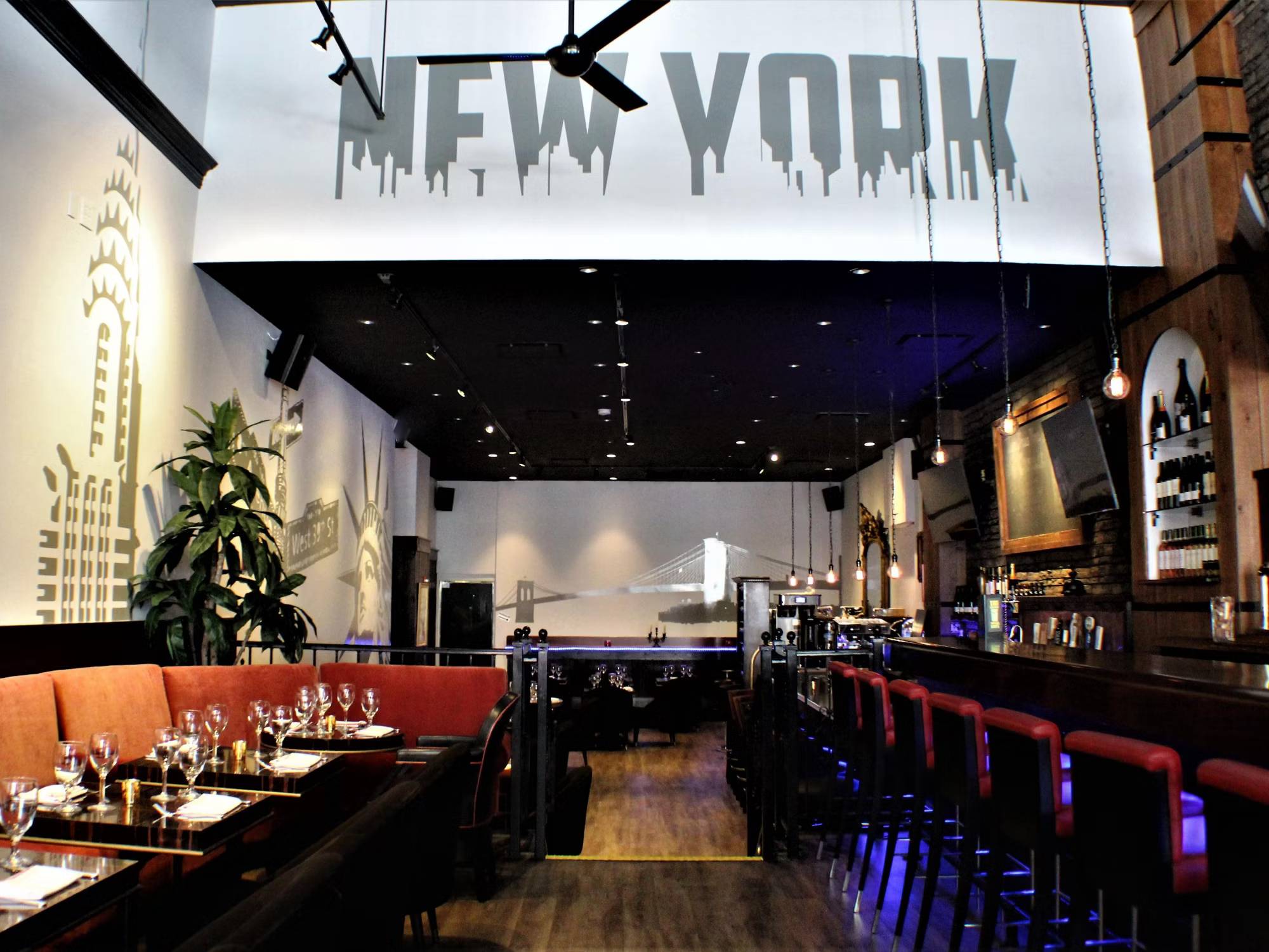 Holiday Inn New York City - Times Square, an IHG Hotel