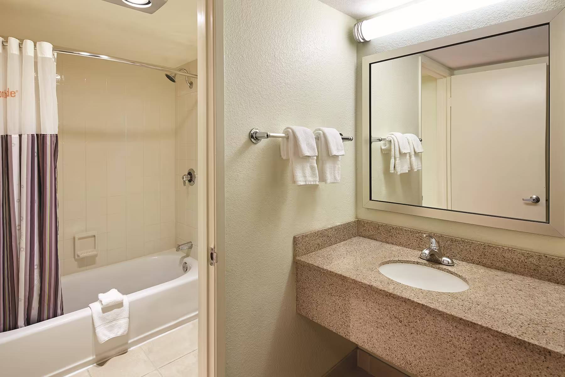 Mission View Inn & Suites San Diego Sea World - Zoo