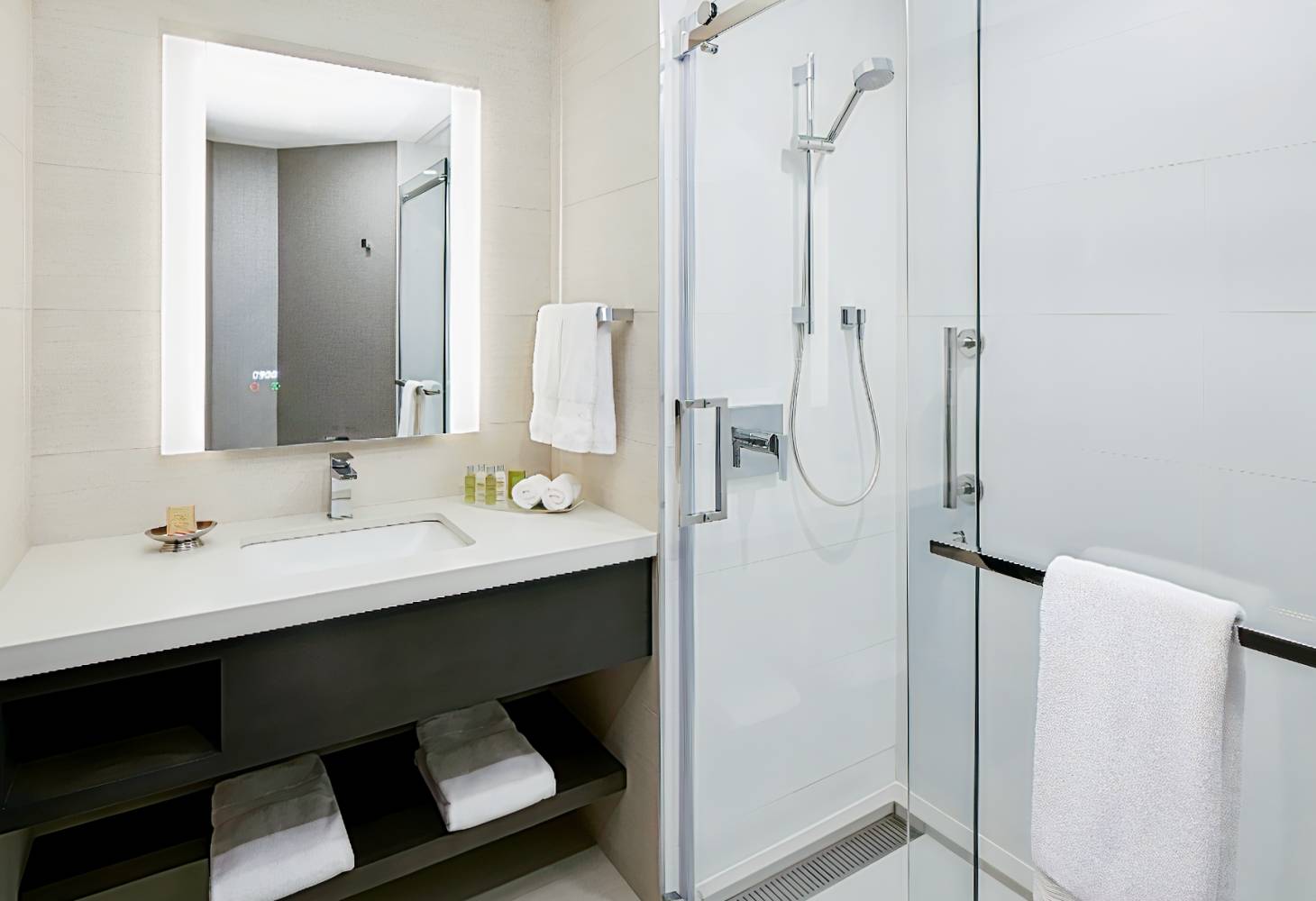 DoubleTree by Hilton Montreal