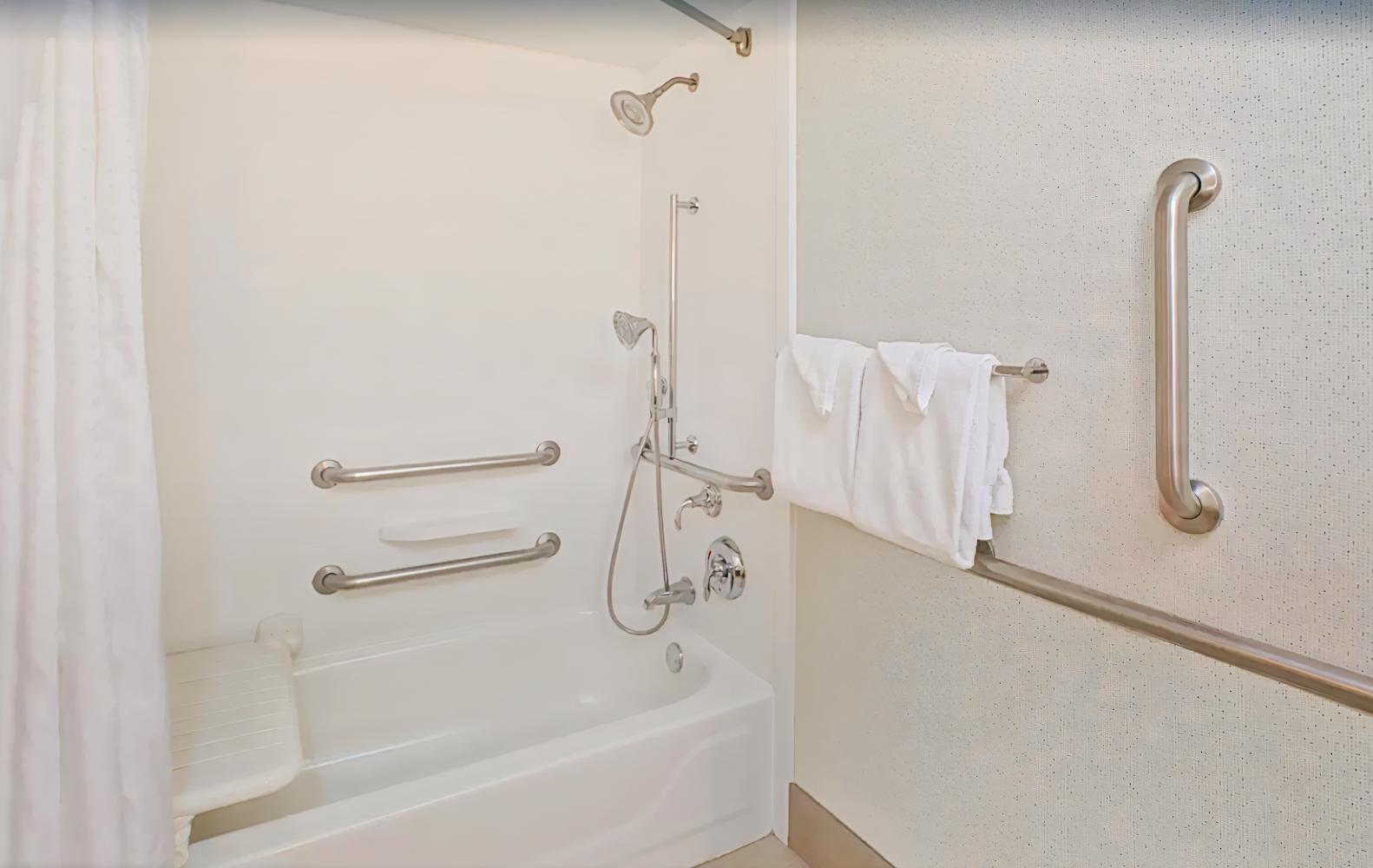 Holiday Inn Express & Suites Chicago-Midway Airport