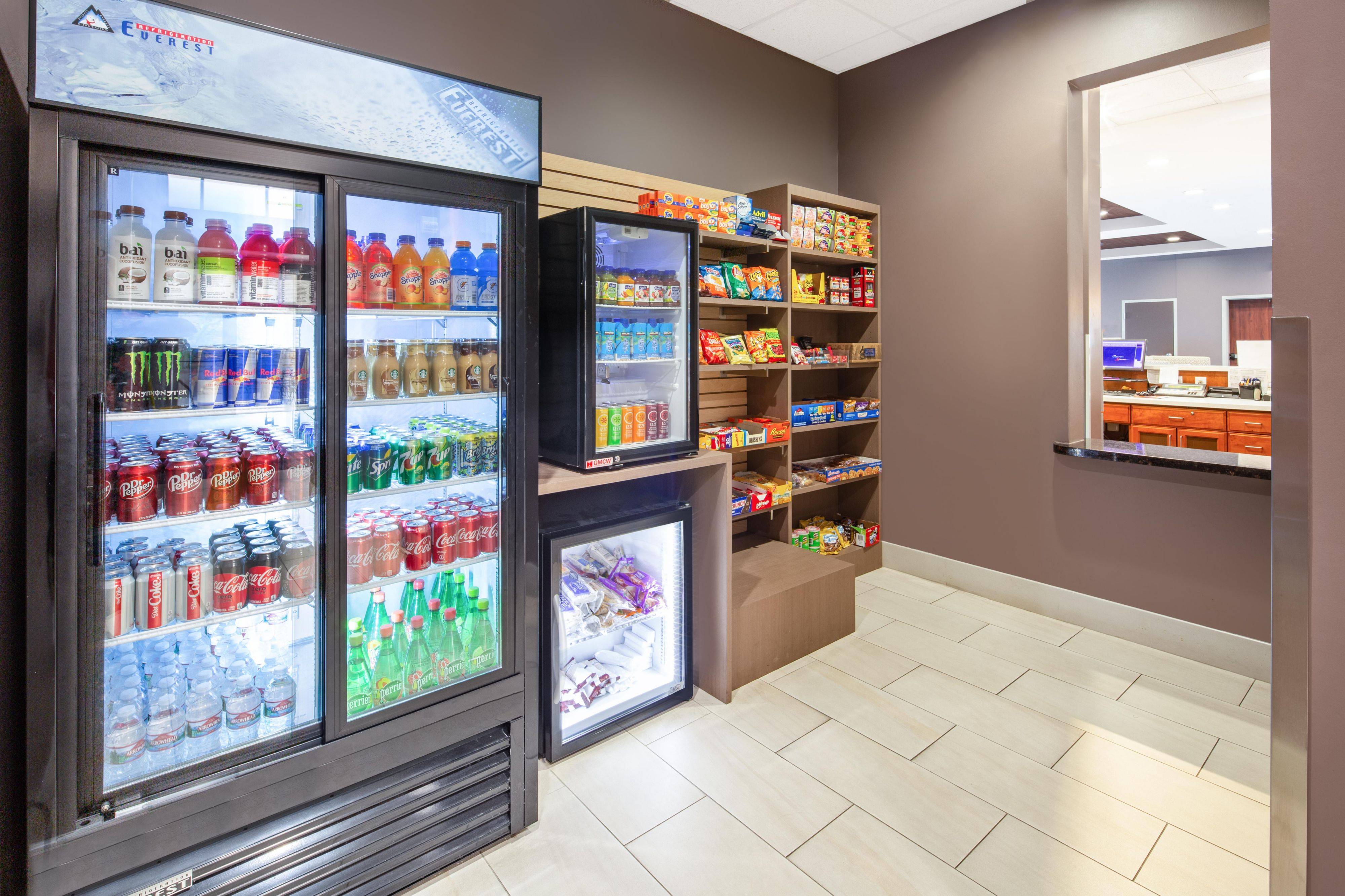 Holiday Inn Express & Suites Ontario Airport, an IHG Hotel