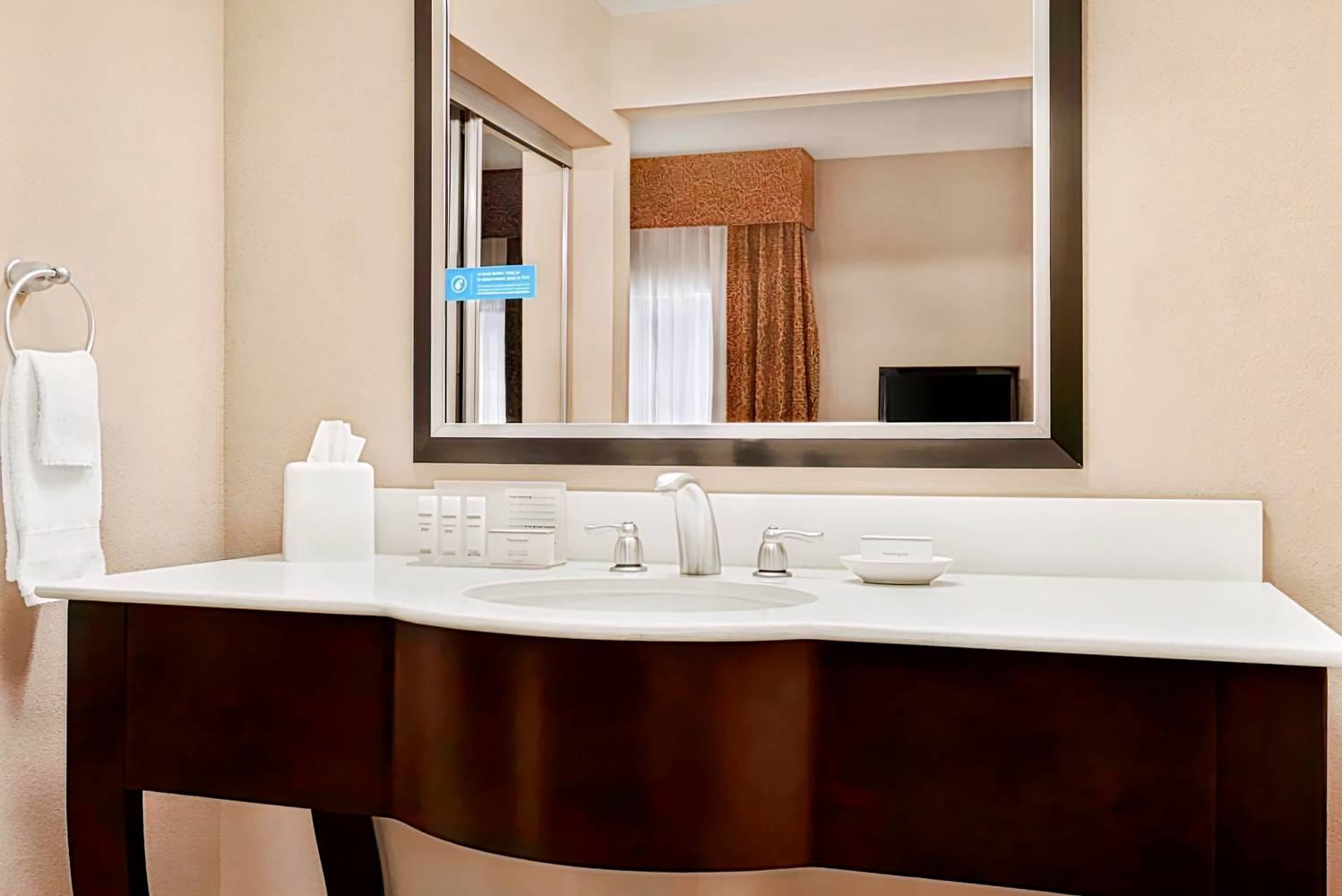 Hampton Inn & Suites West Sacramento