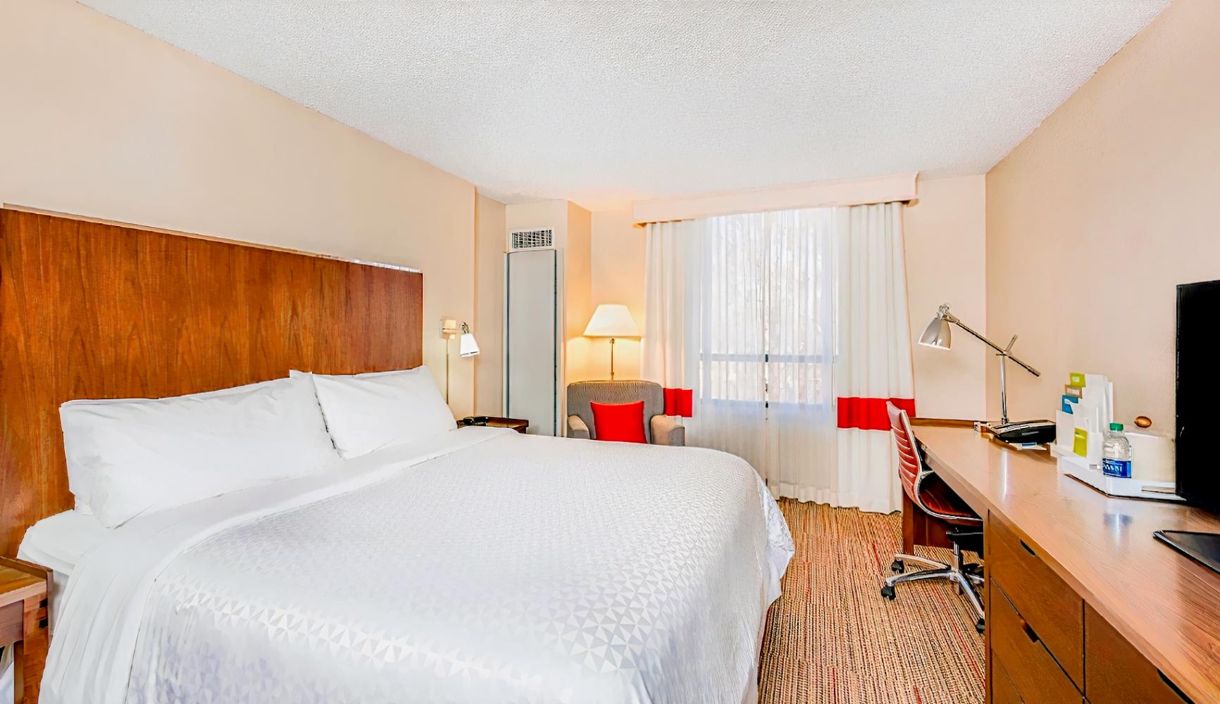 Four Points by Sheraton Charlotte