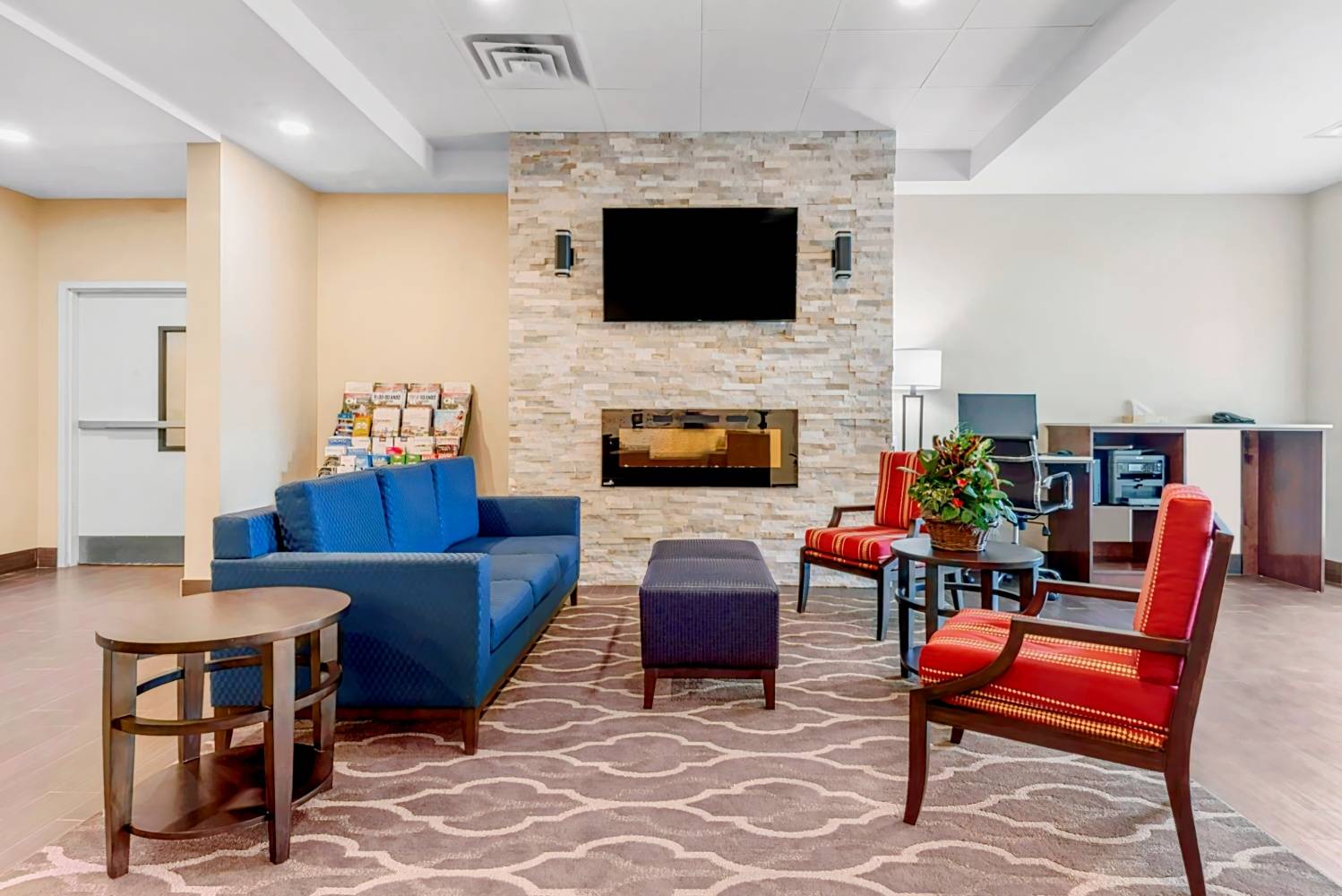 Comfort Inn & Suites Bowmanville 