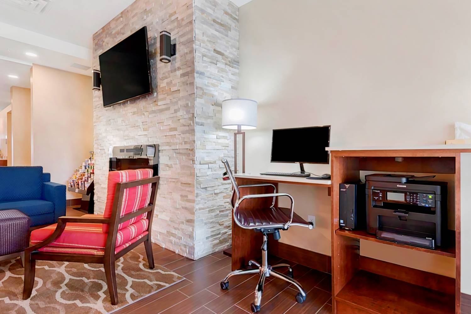 Comfort Inn & Suites Bowmanville 