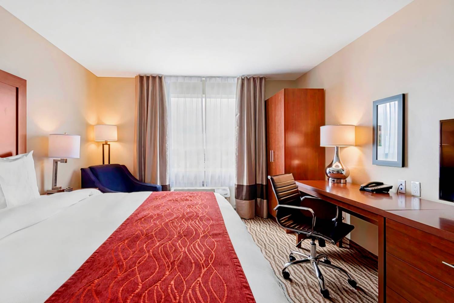 Comfort Inn & Suites Bowmanville 