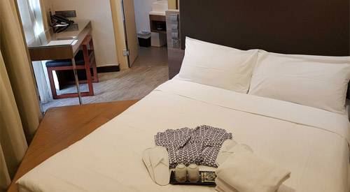 Aqueen Hotel Kitchener