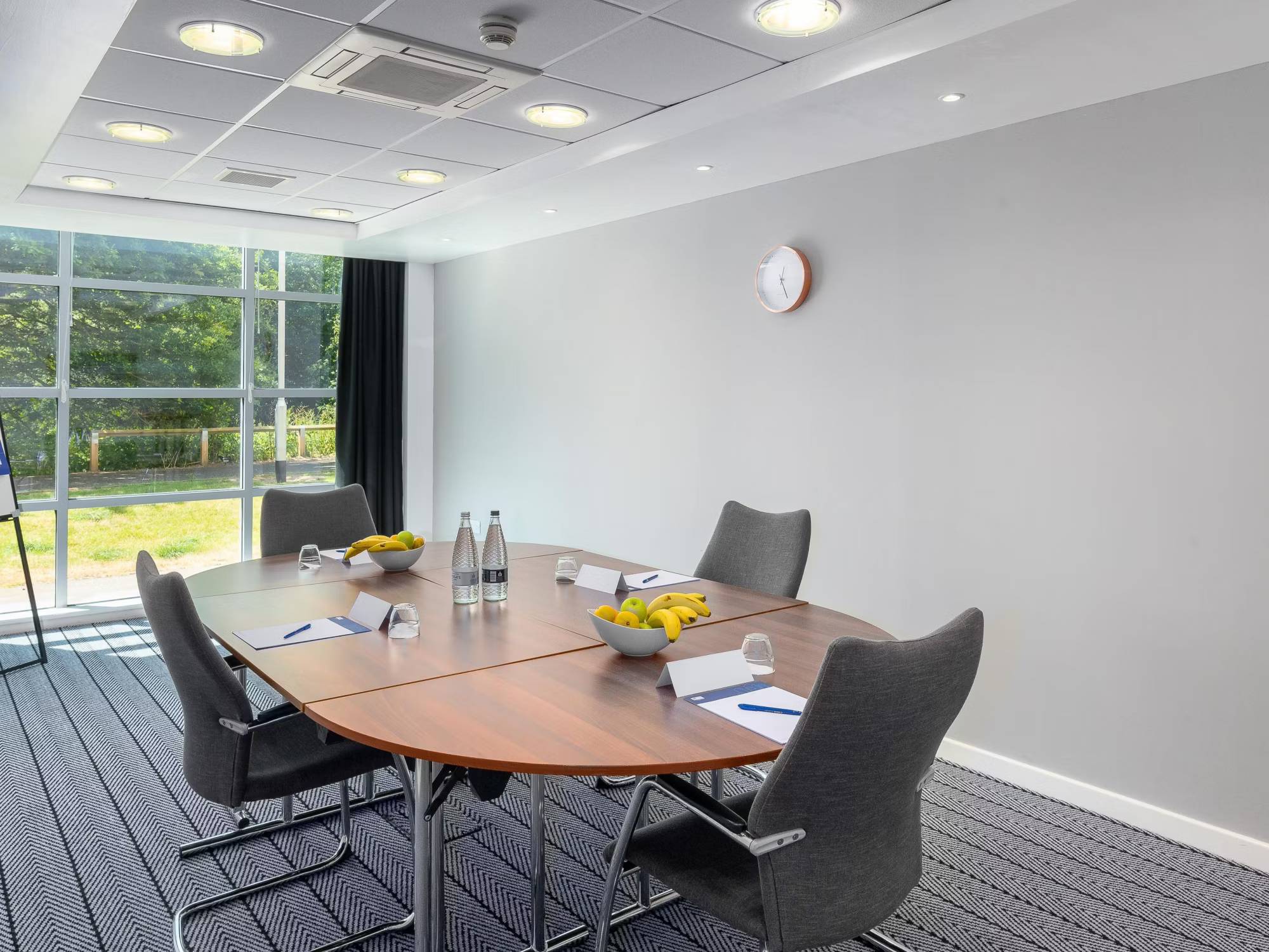 Holiday Inn Express Leigh - Sports Village, an IHG Hotel