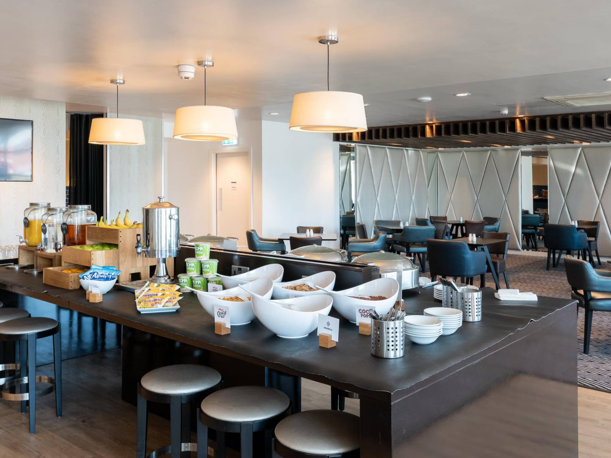 Holiday Inn Express Leigh - Sports Village, an IHG Hotel