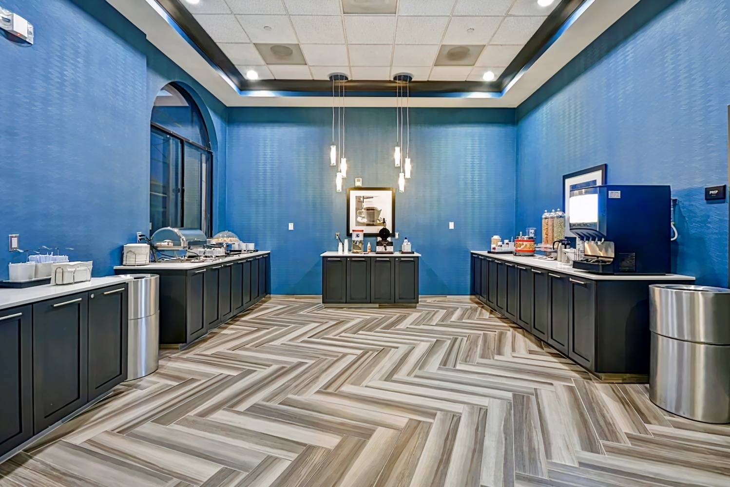 Hampton Inn & Suites Los Angeles Burbank Airport