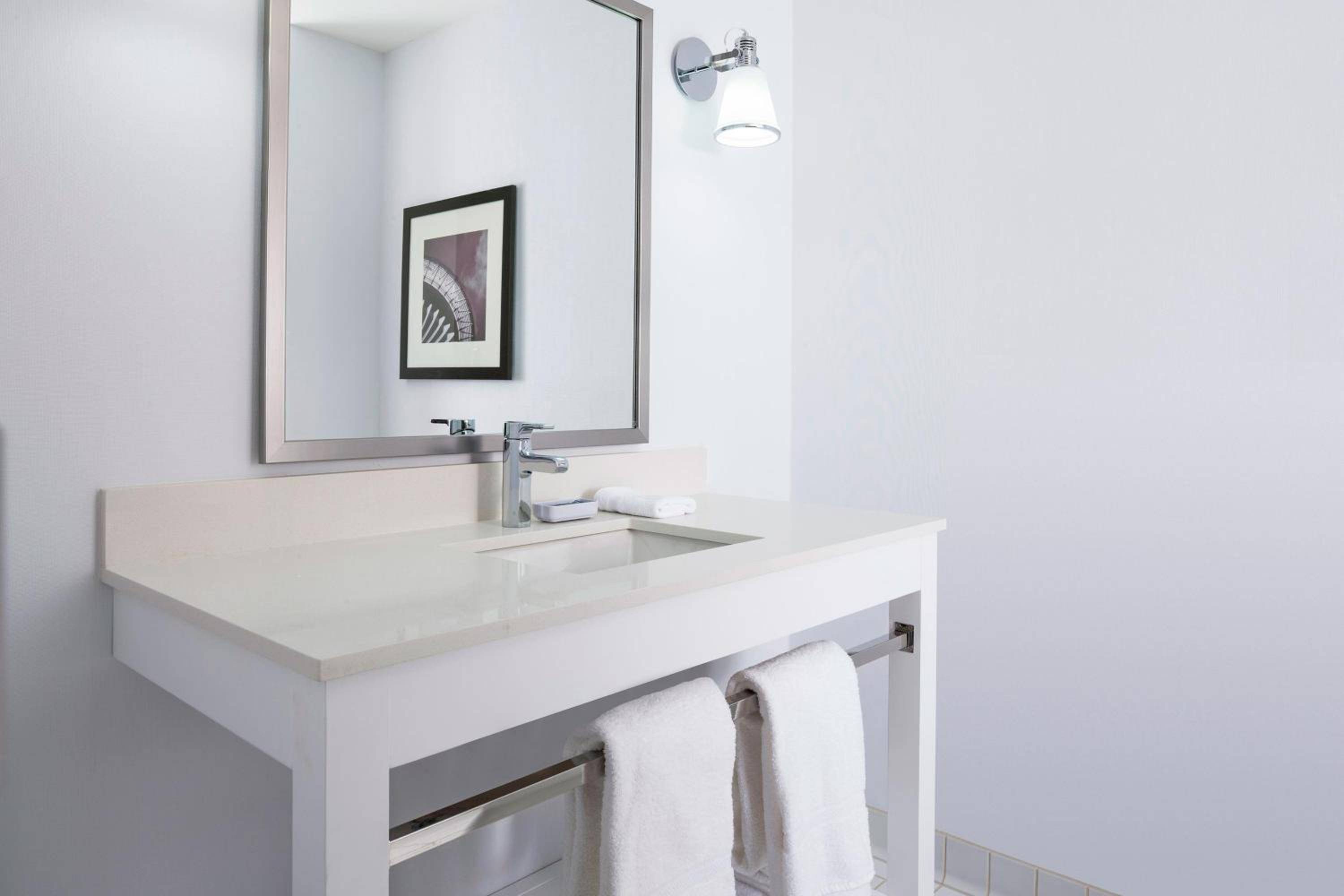 Four Points by Sheraton Seattle Airport South