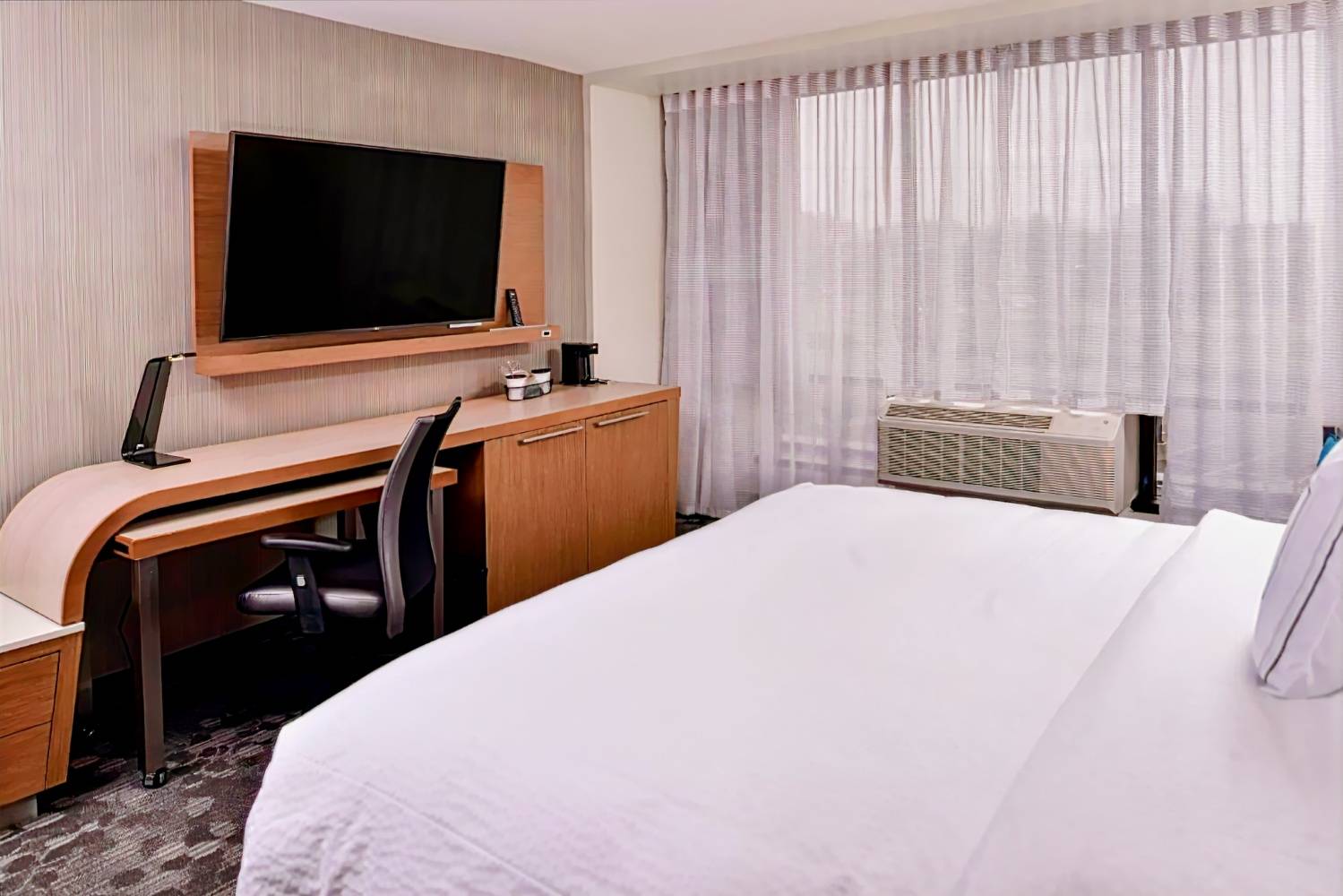 Courtyard by Marriott Edina Bloomington