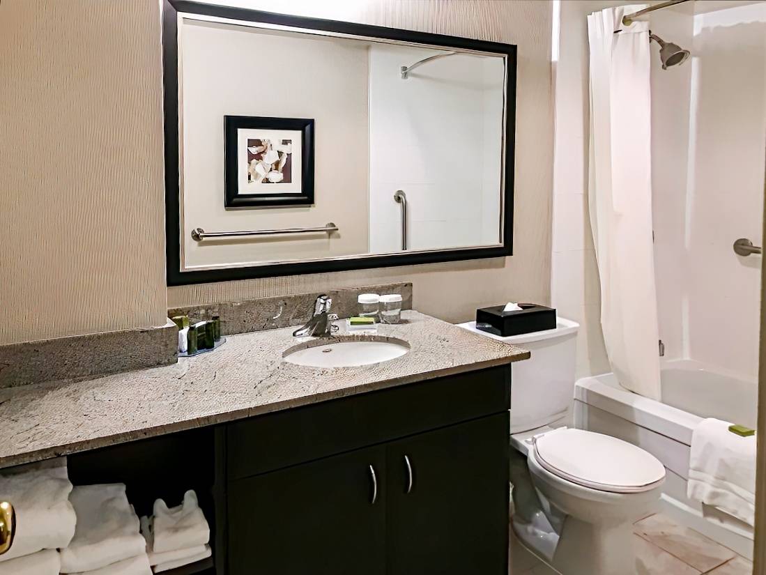 Les Suites Hotel Ottawa