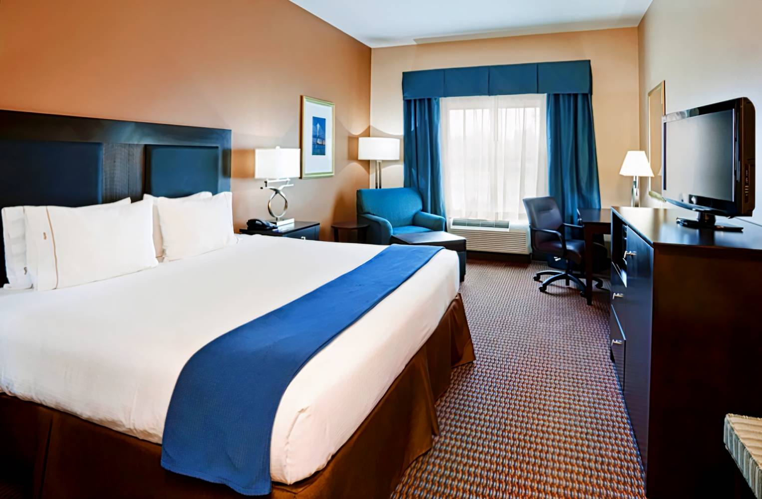 Holiday Inn Express & Suites Charleston - Mount Pleasant