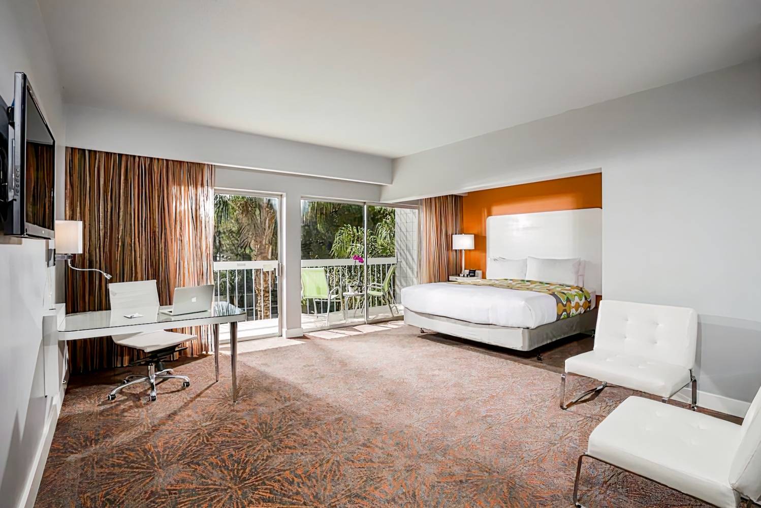 Sportsmen's Lodge Hotel