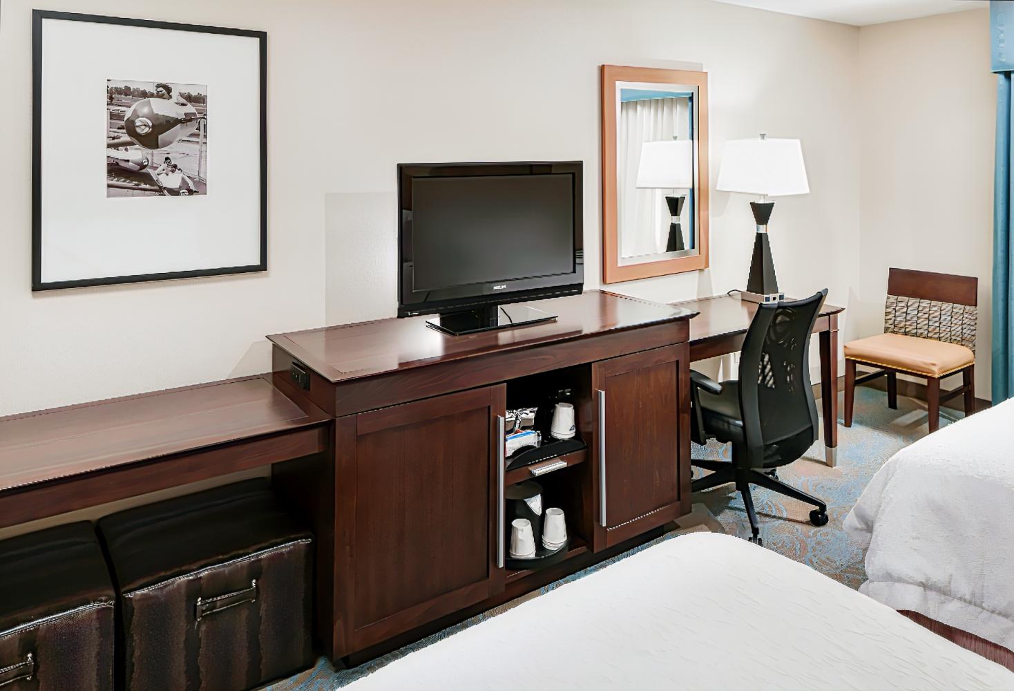 Hampton Inn & Suites St. Louis @ Forest Park