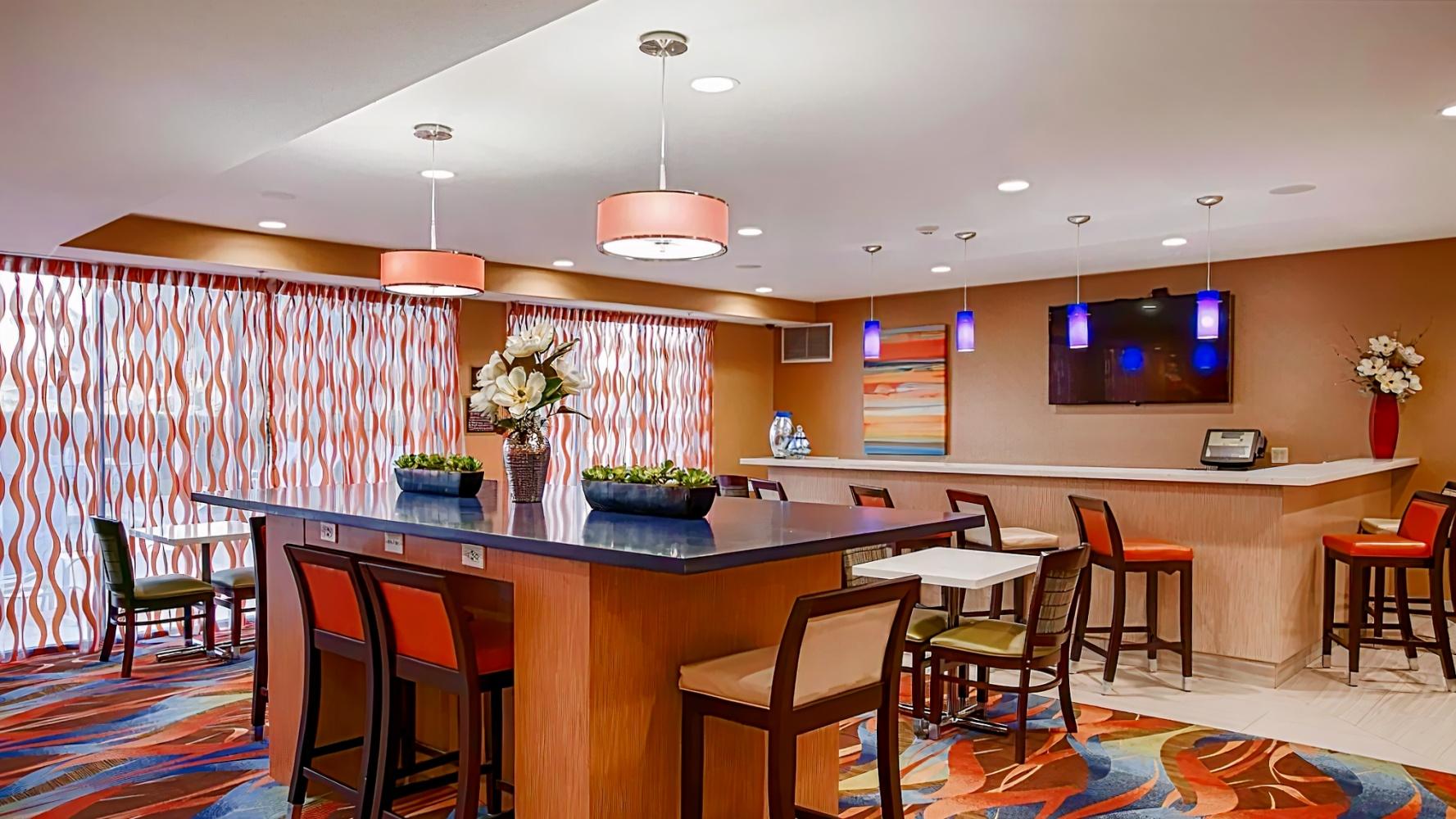 BEST WESTERN PLUS Fresno Airport Hotel