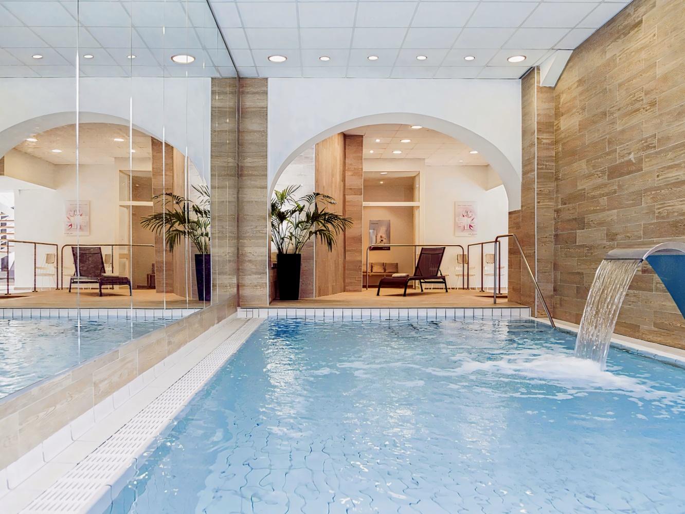 Mercure Brides-les-Bains - Grand Hôtel des Thermes