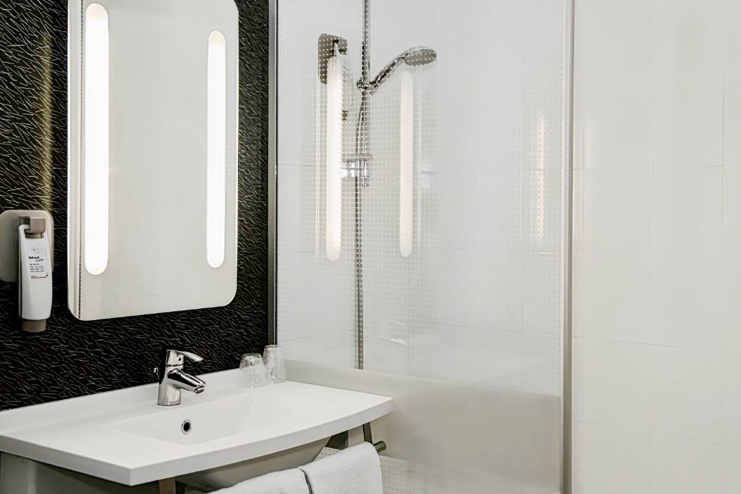 ibis Orange Centre Échangeur A7 A9