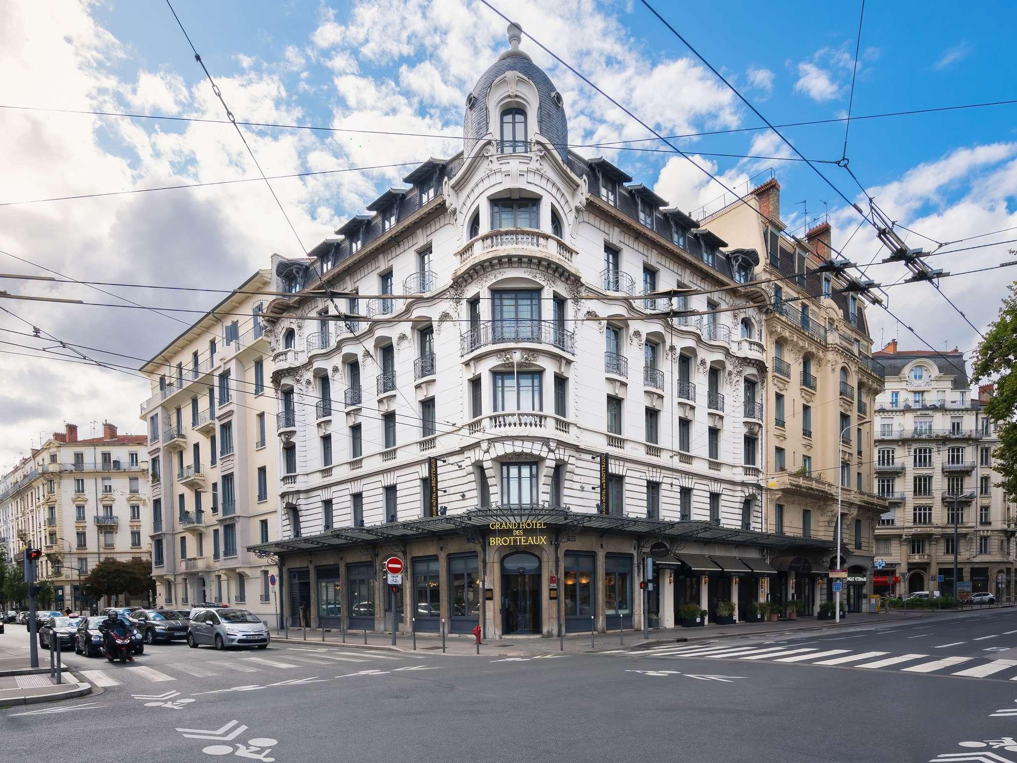 Grand Hotel des Brotteaux Lyon Handwritten Coll.