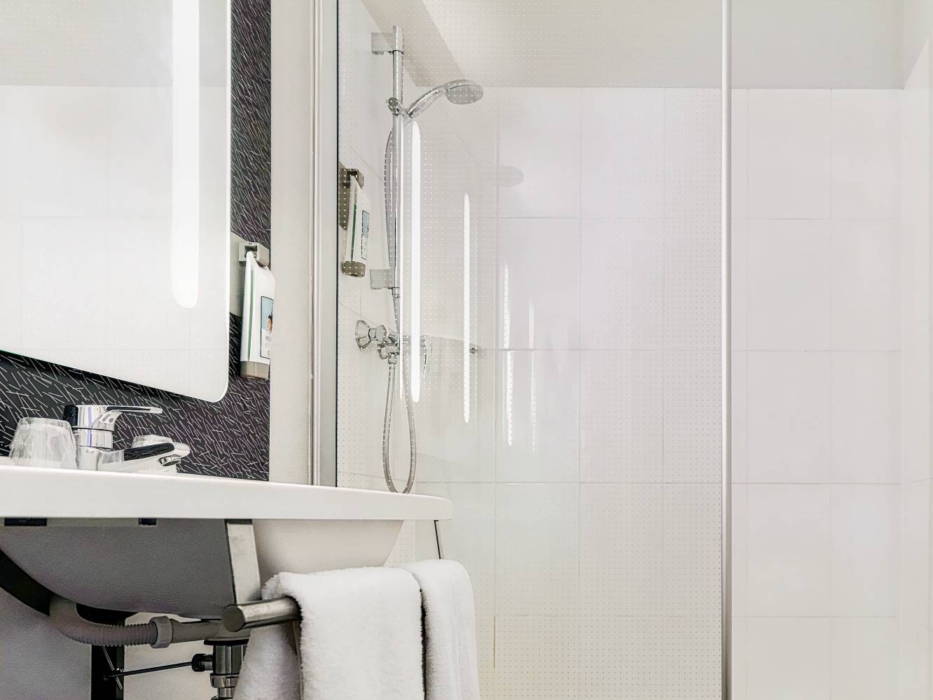 ibis Laval le Relais d'Armor