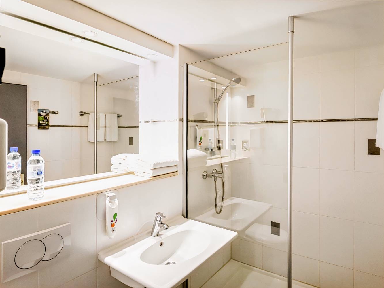 Ibis Styles Douai Gayant Expo Train Station