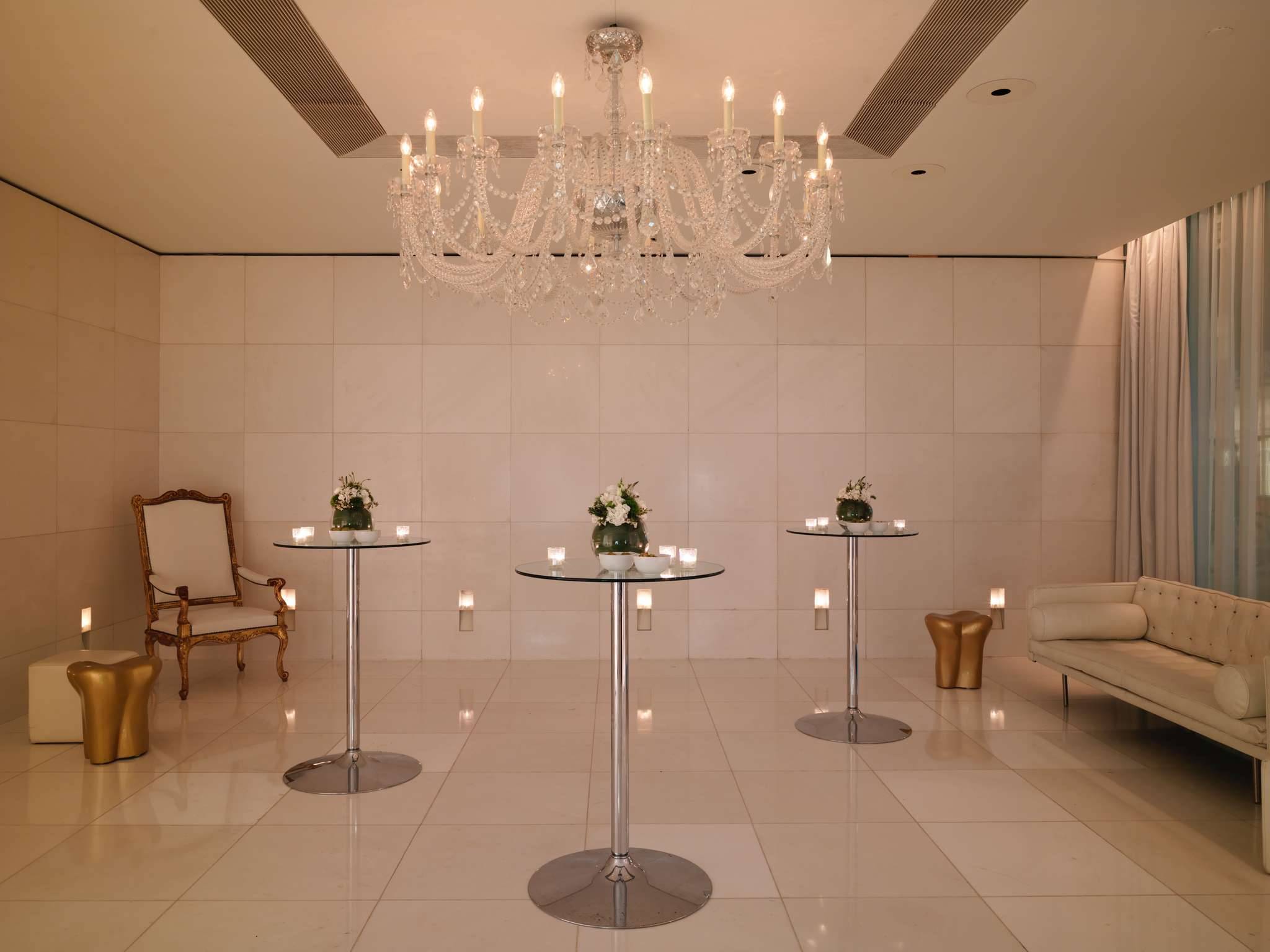 St Martins Lane London