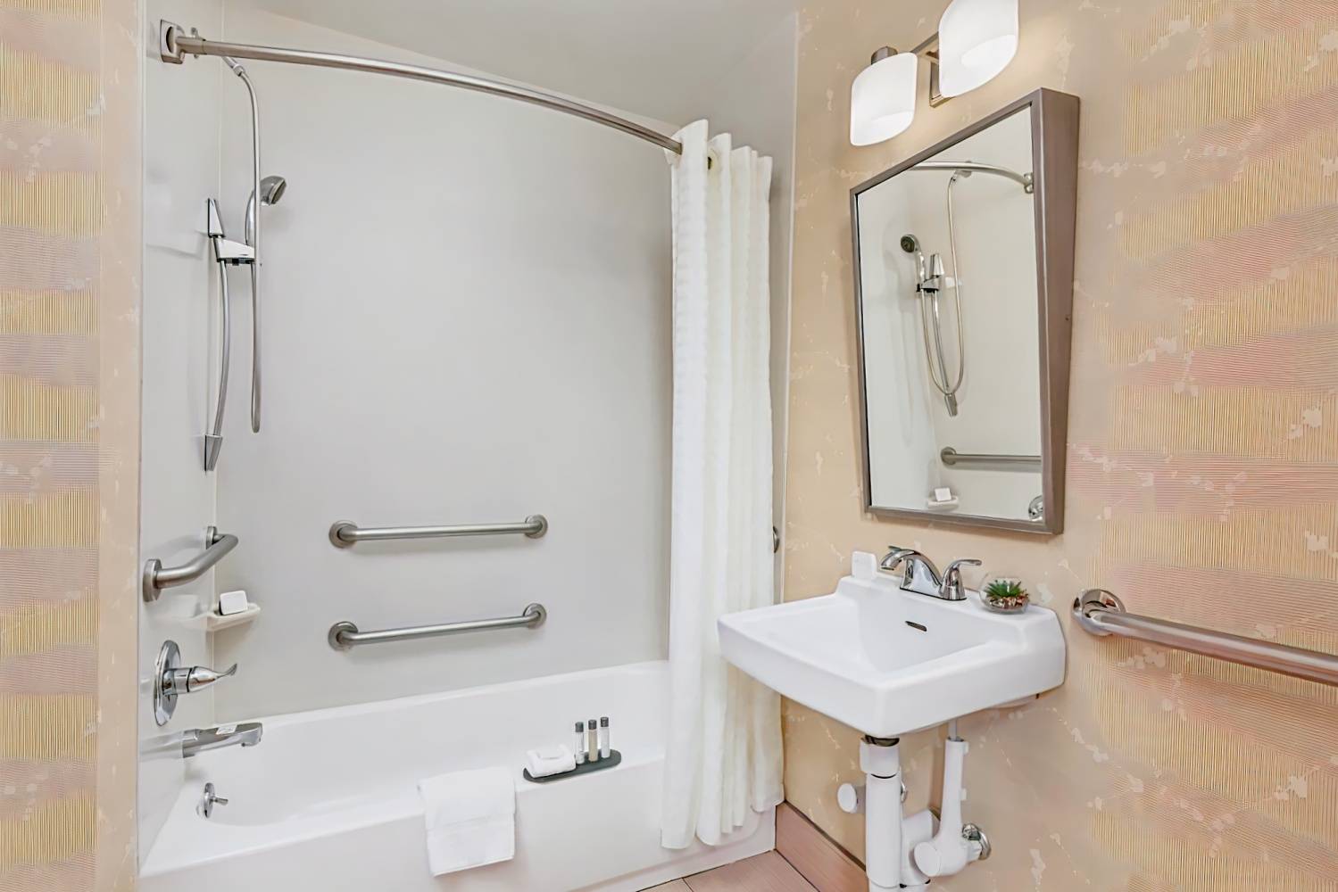 The Hotel at Fifth Avenue