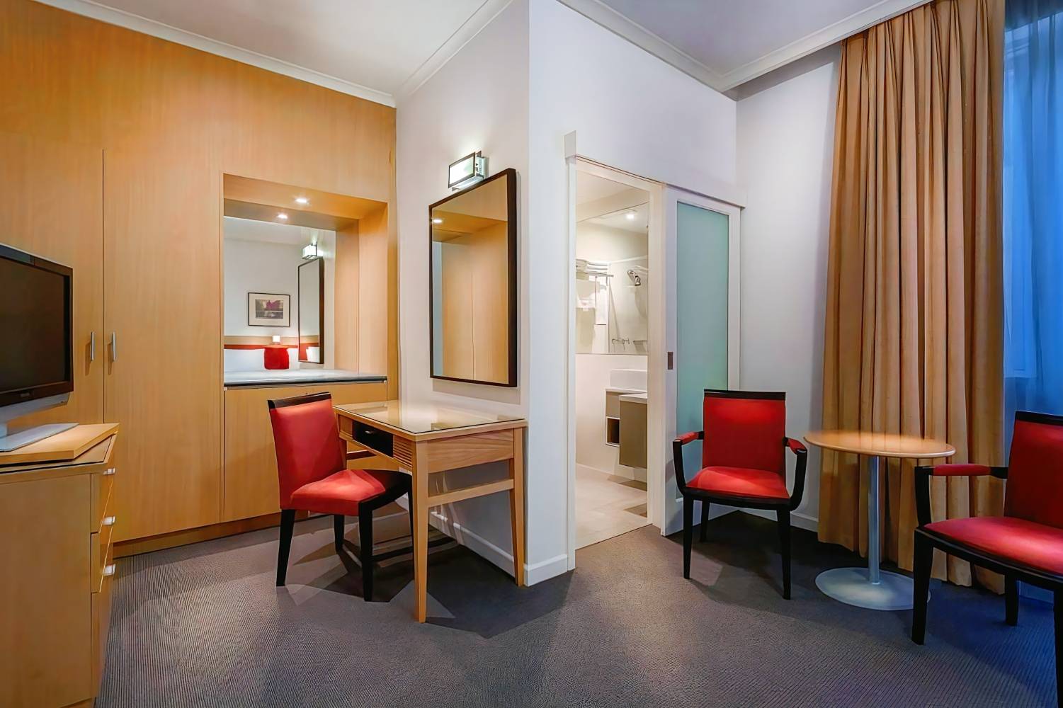 Best Western Plus Travel Inn Hotel