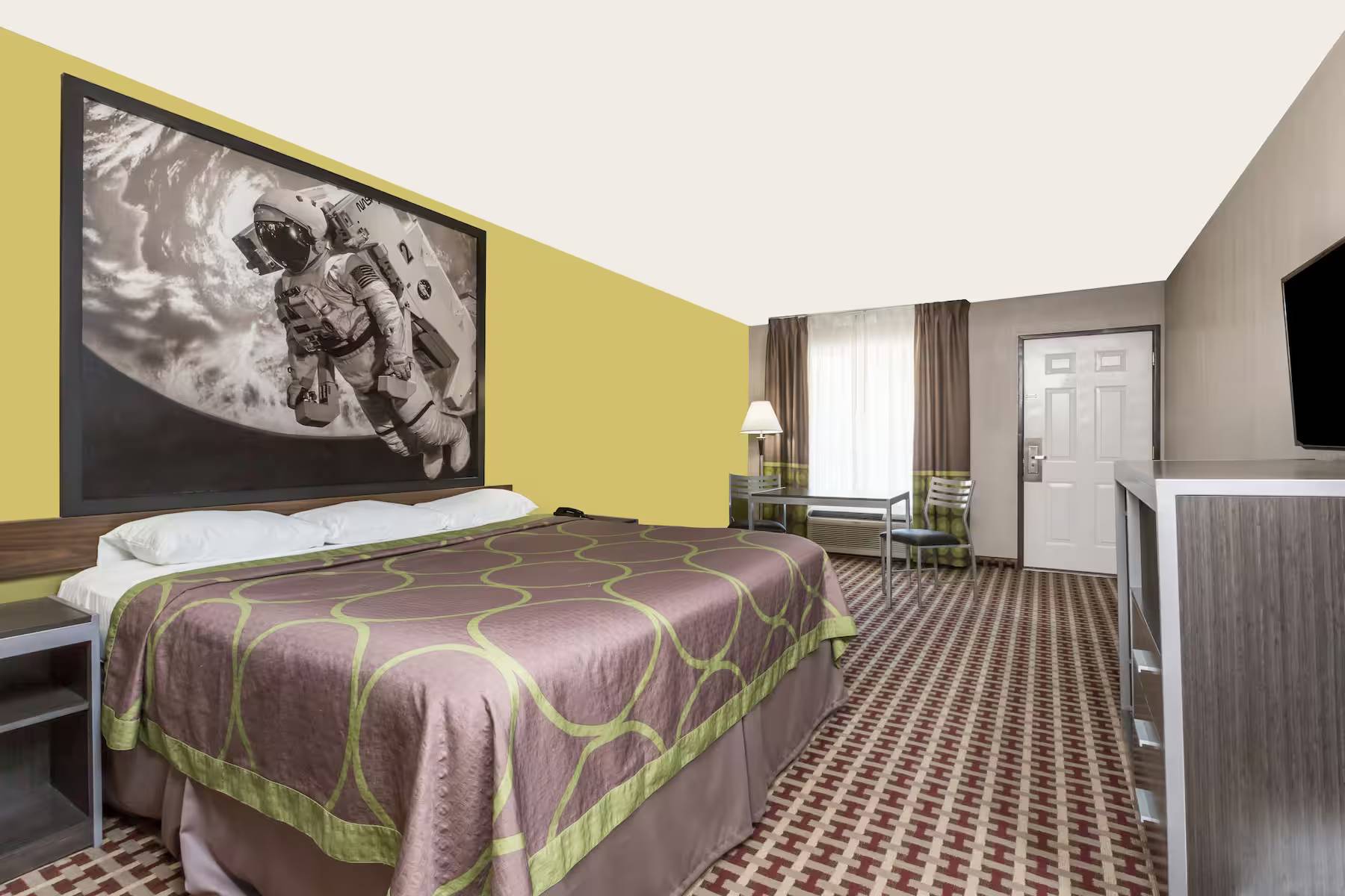 Super 8 by Wyndham Houston/ Webster - NASA