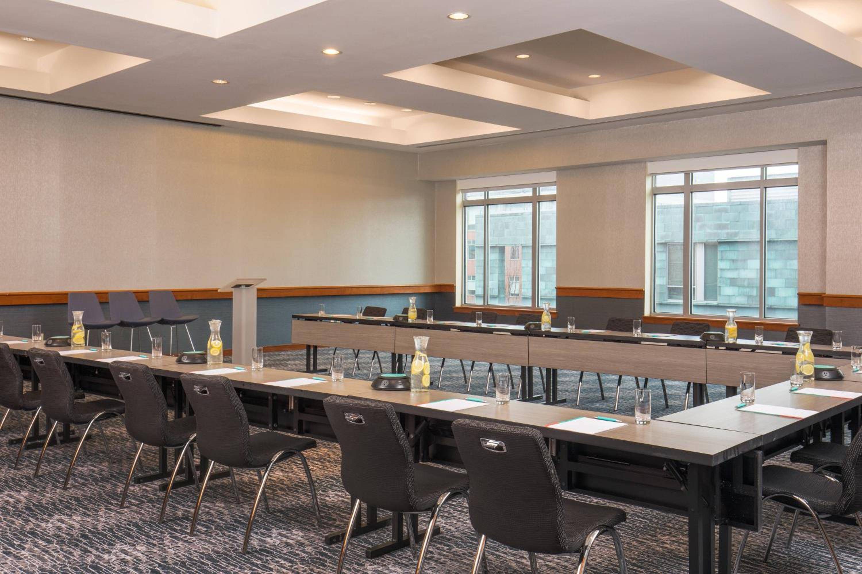 Le Meridien Boston Cambridge