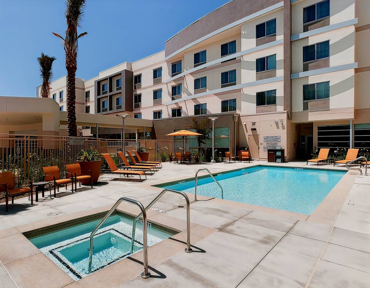 Courtyard Santa Ana Orange County