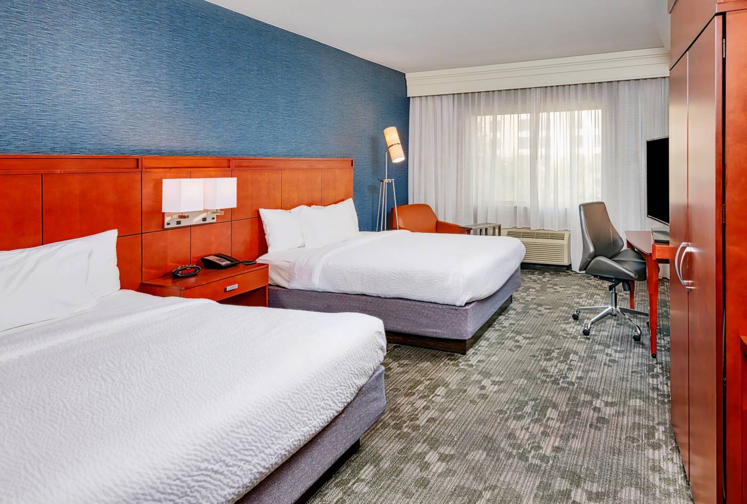 Courtyard Santa Ana Orange County