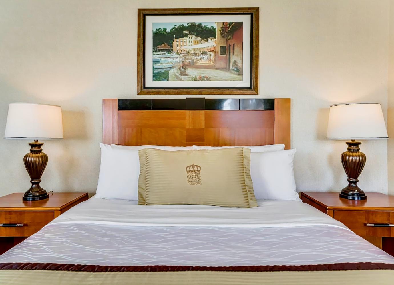 Monte Carlo Inn Barrie Suites