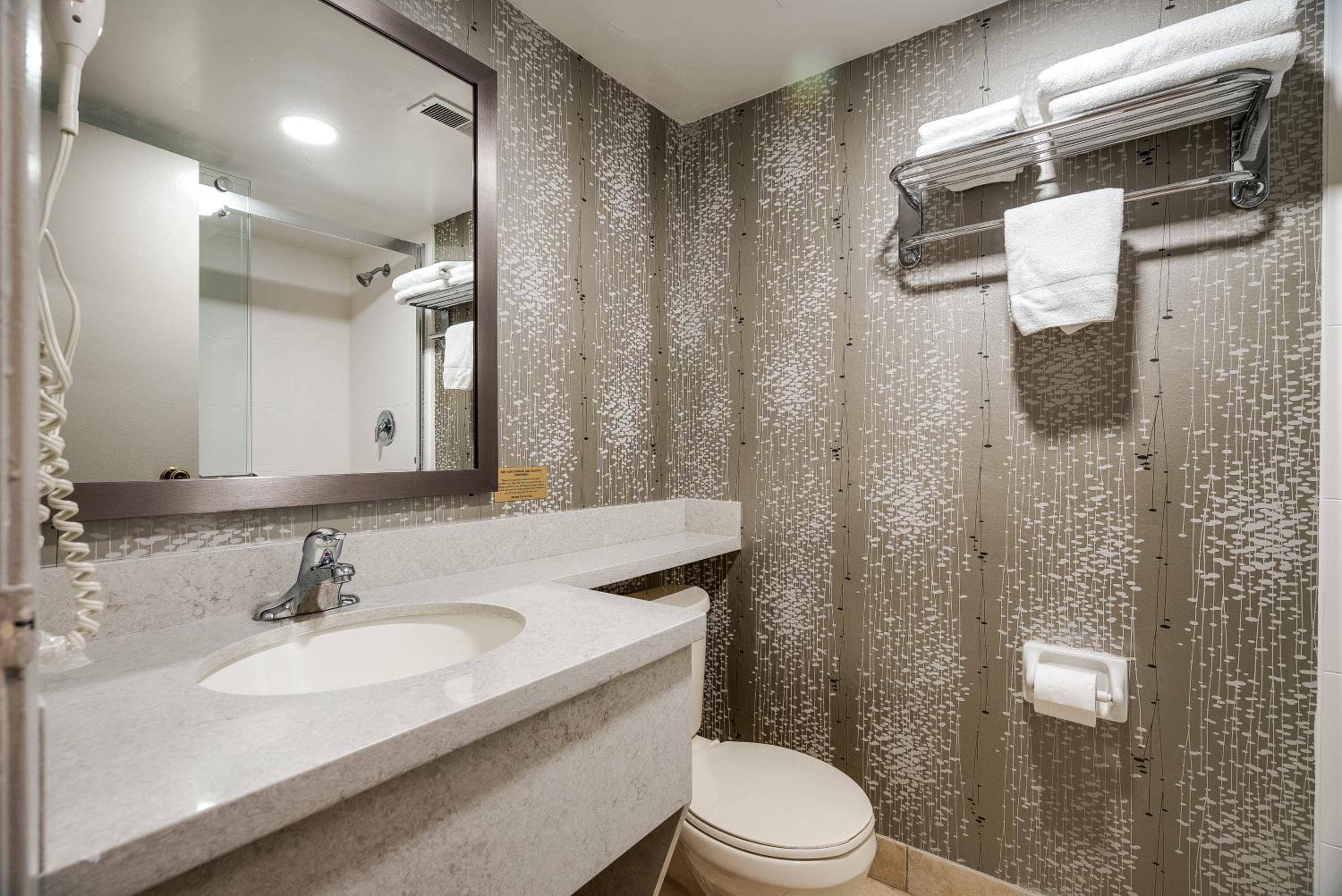 Monte Carlo Inn Toronto-West