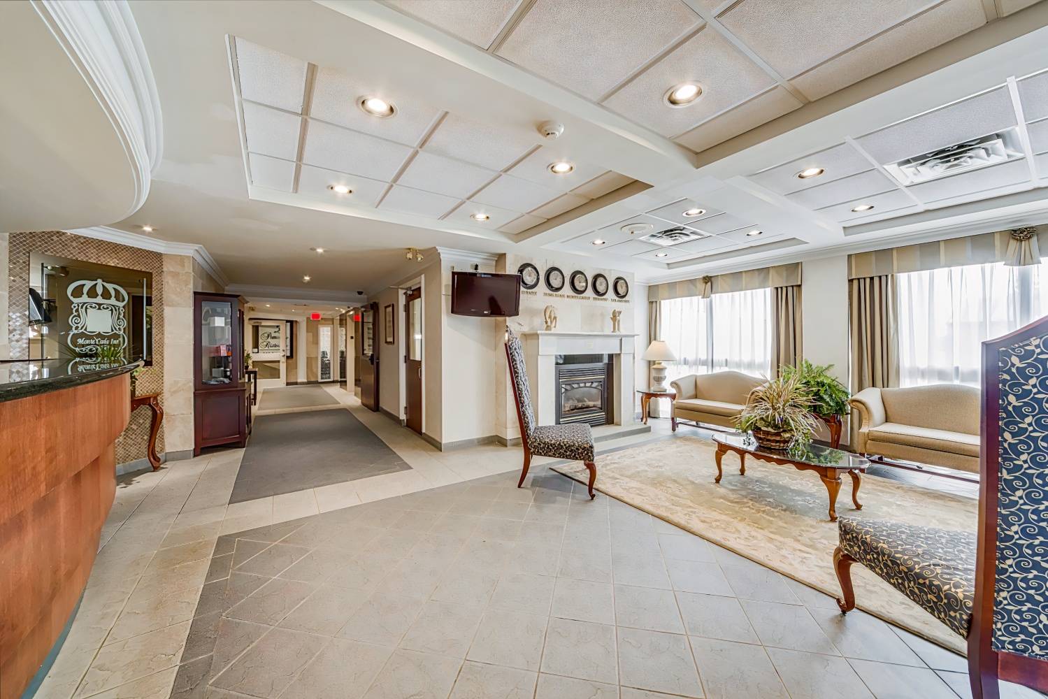 Monte Carlo Inn Oakville Suites