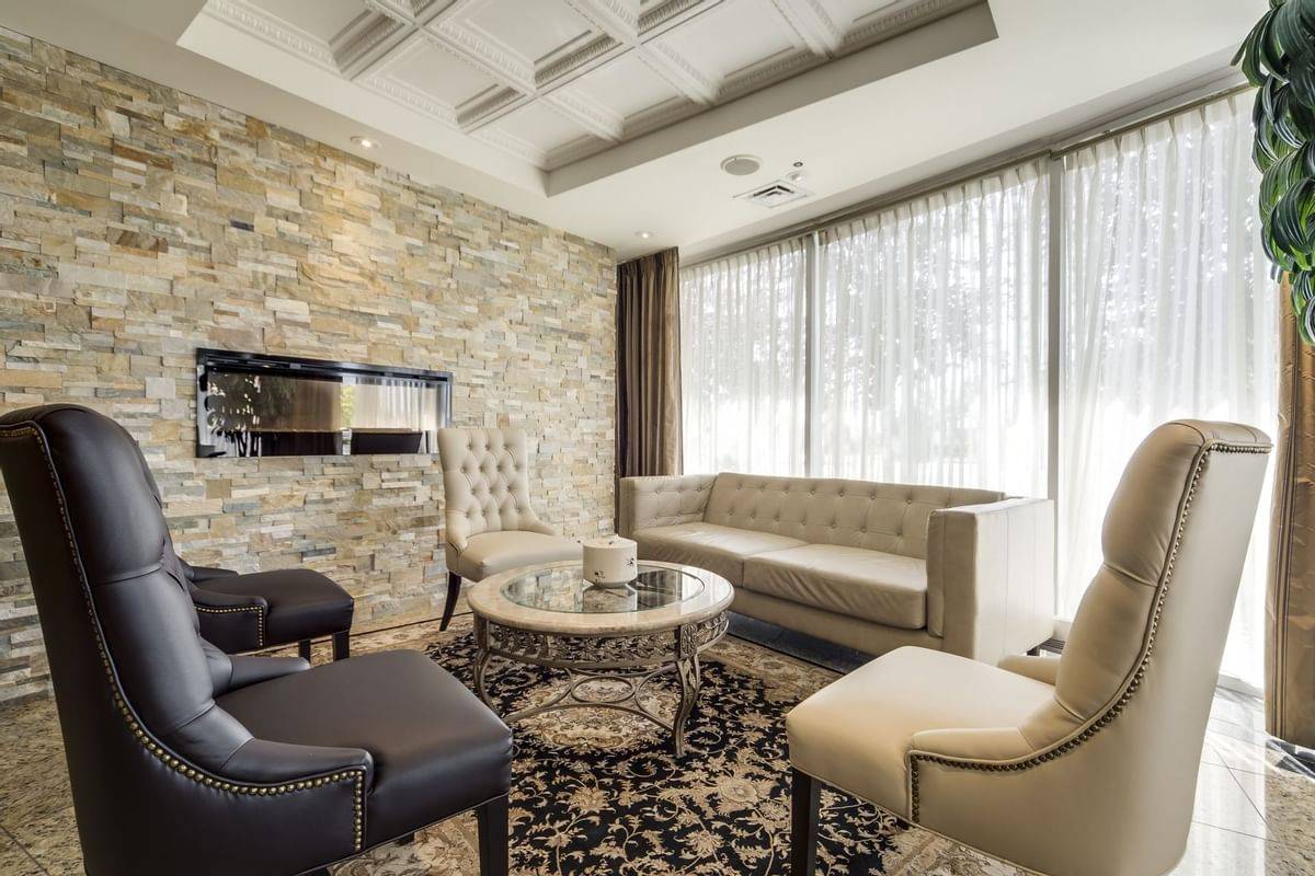 Monte Carlo Inn Airport Suites