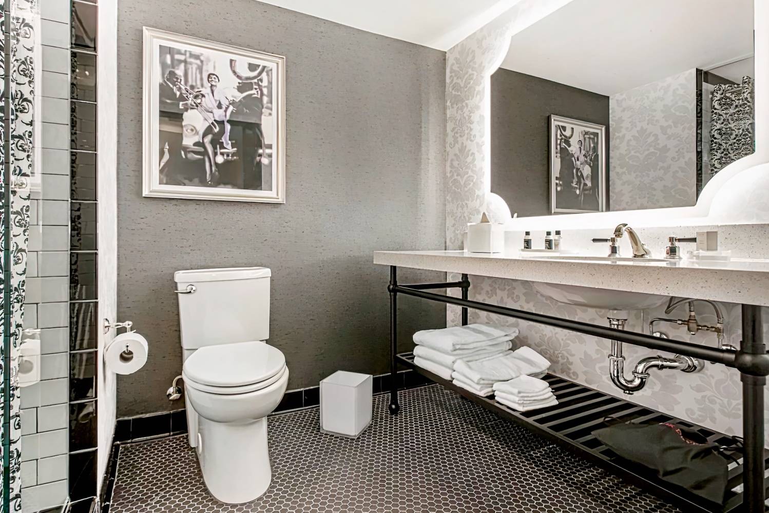 Cambria Hotel New Orleans Downtown Warehouse District 