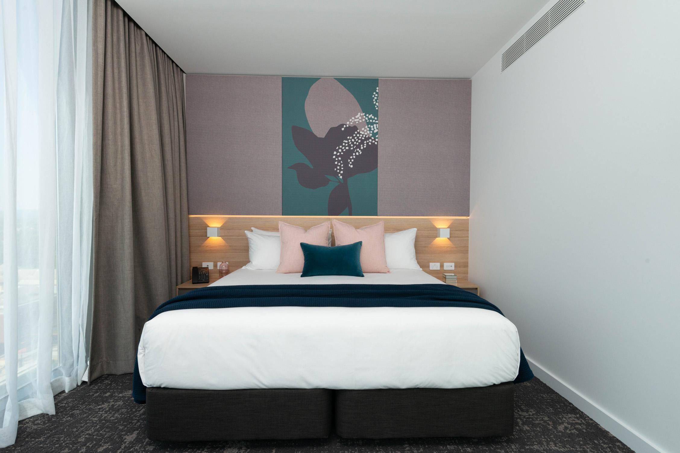 Crowne Plaza Adelaide, an IHG Hotel