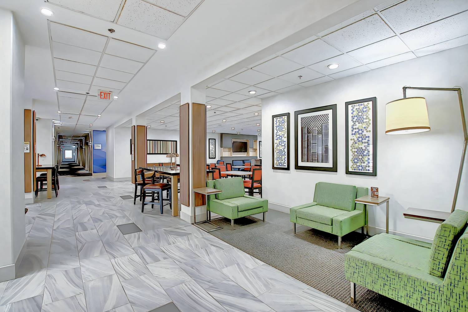 Holiday Inn Express & Suites Airport Calgary